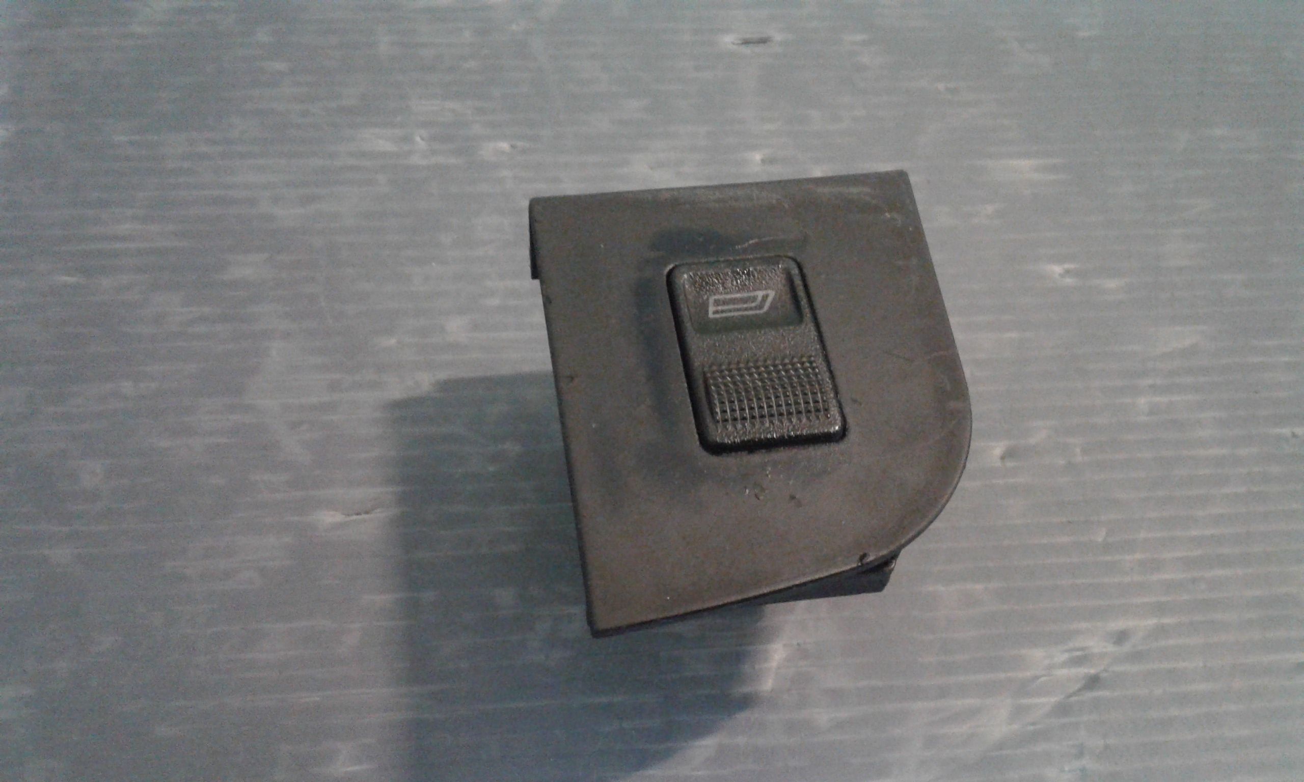 Pulsantiera Anteriore Destra Passeggero AUDI 80 Berlina