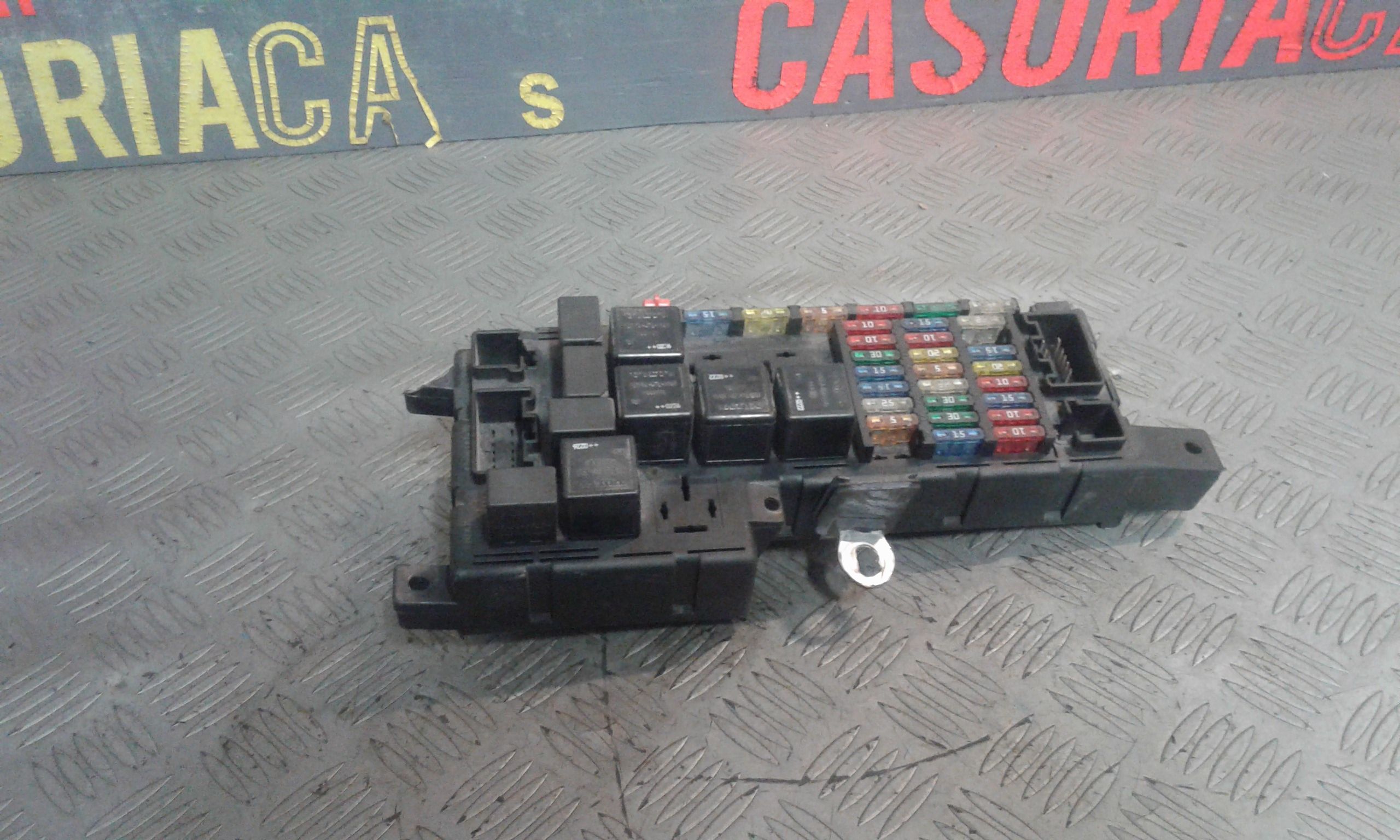Centralina porta fusibili VOLVO XC90 1 Serie