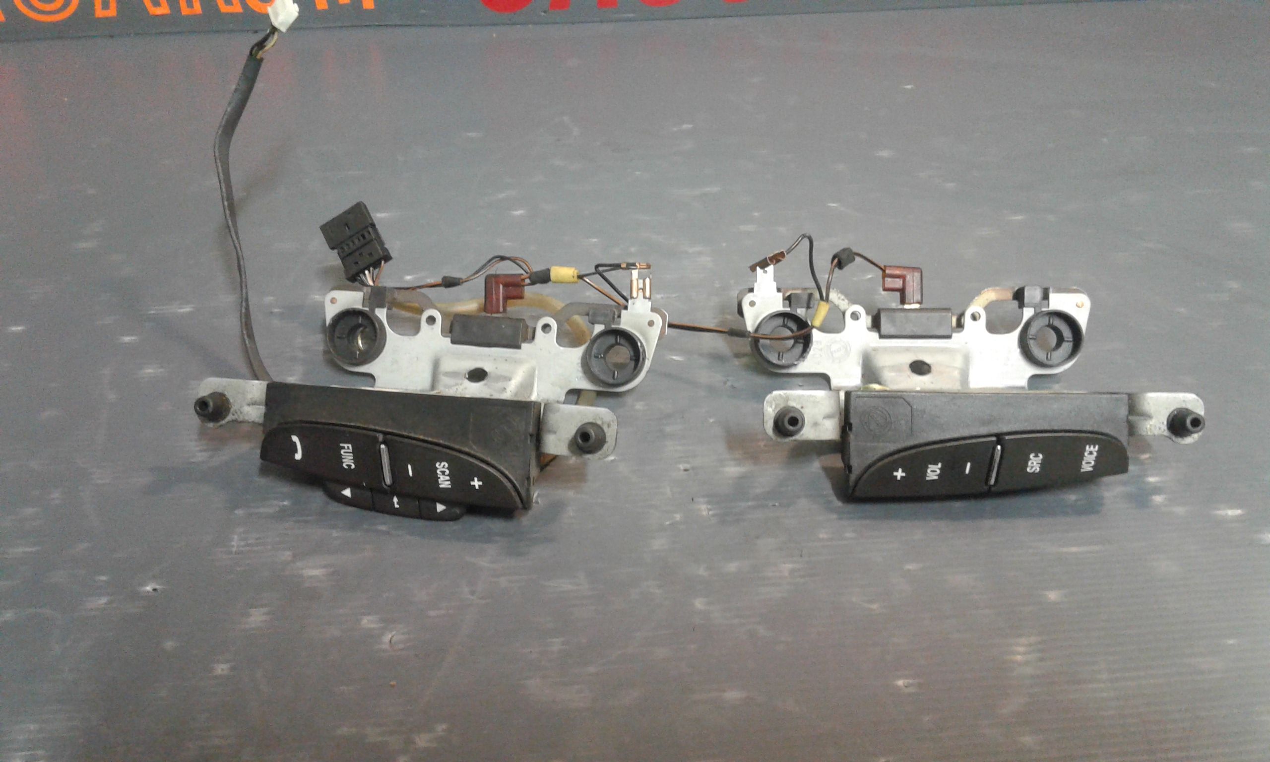 Comandi al volante multifunzione LANCIA Thesis 1 Serie