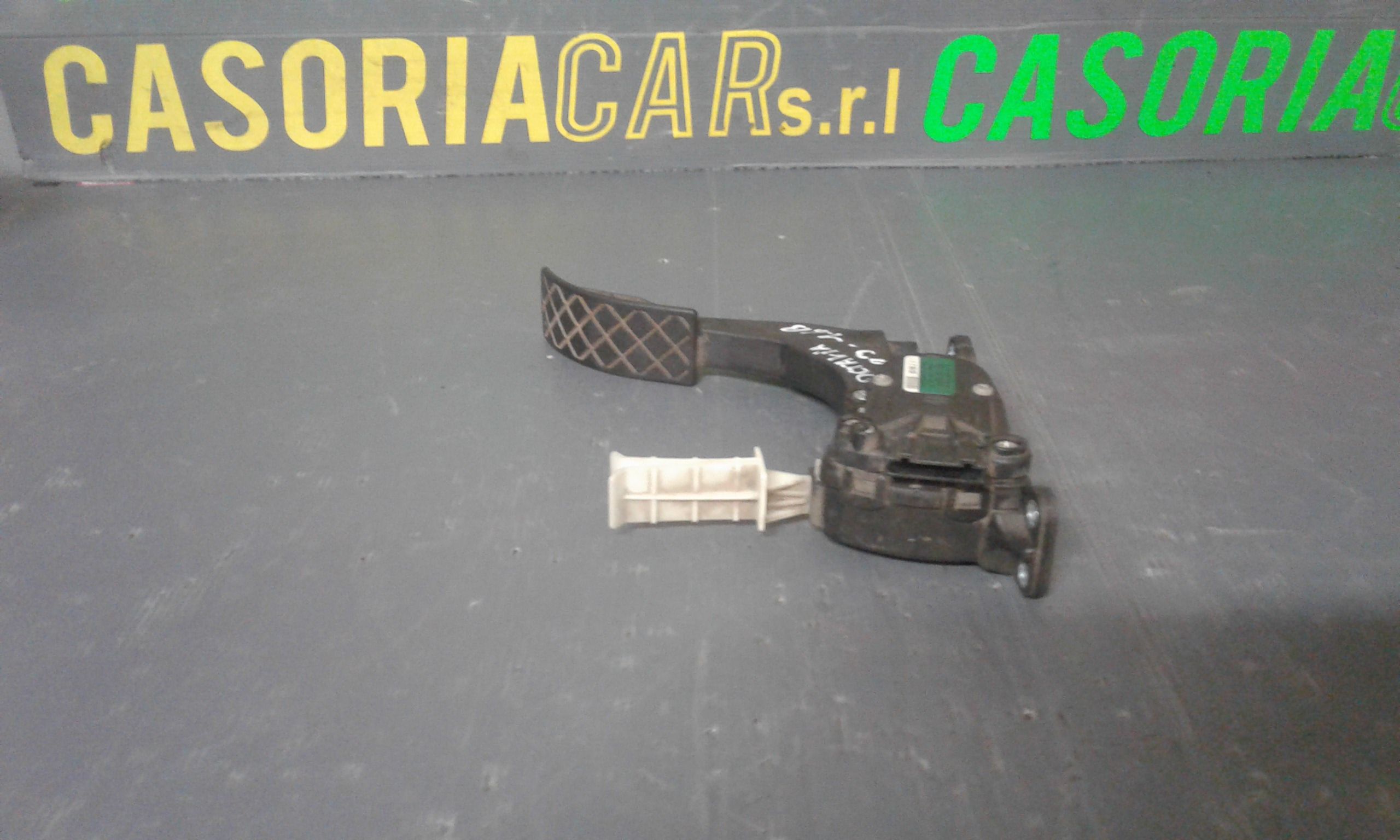 Pedale acceleratore SKODA Octavia Berlina 2 Serie