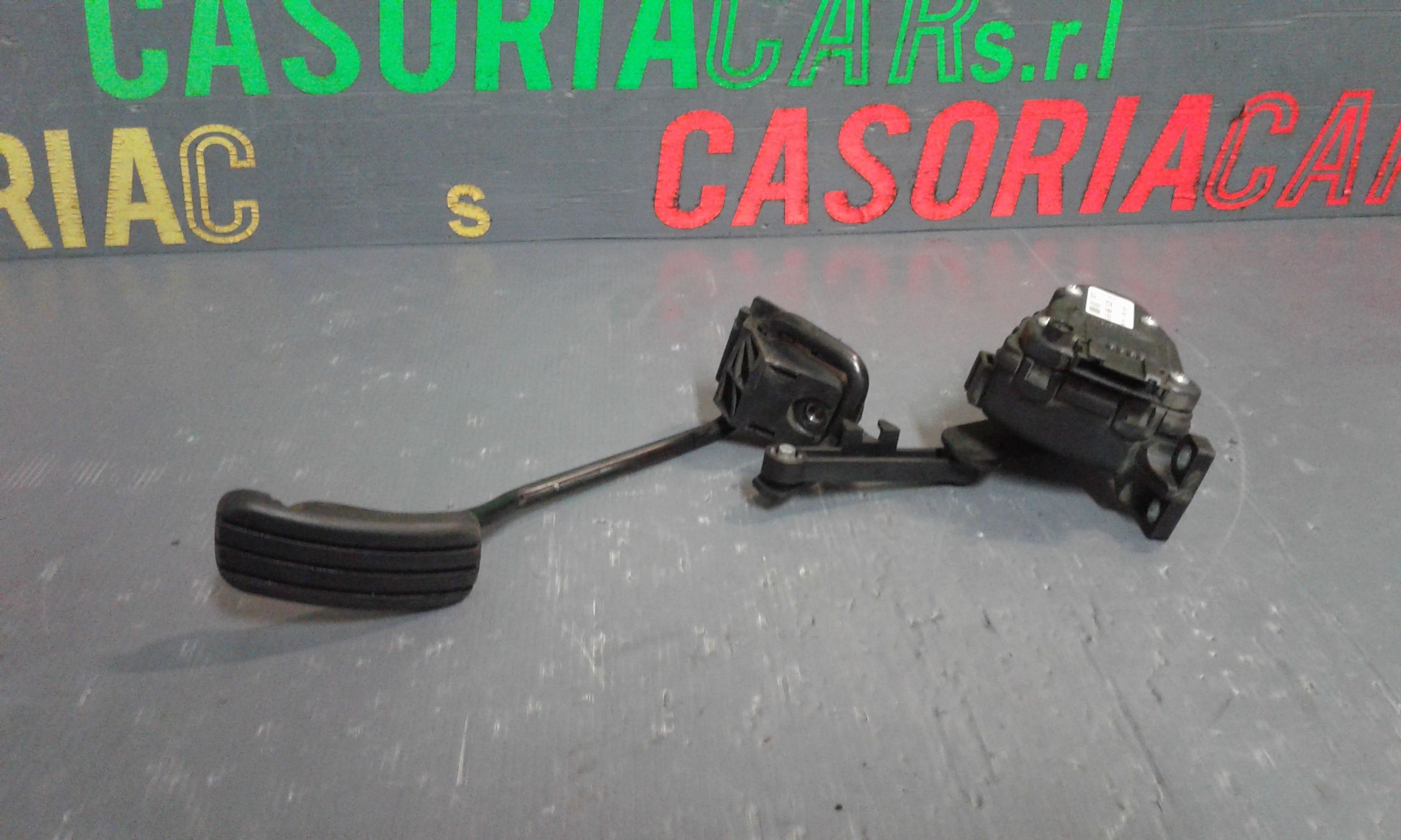 Pedale acceleratore RENAULT Kangoo 4 Serie
