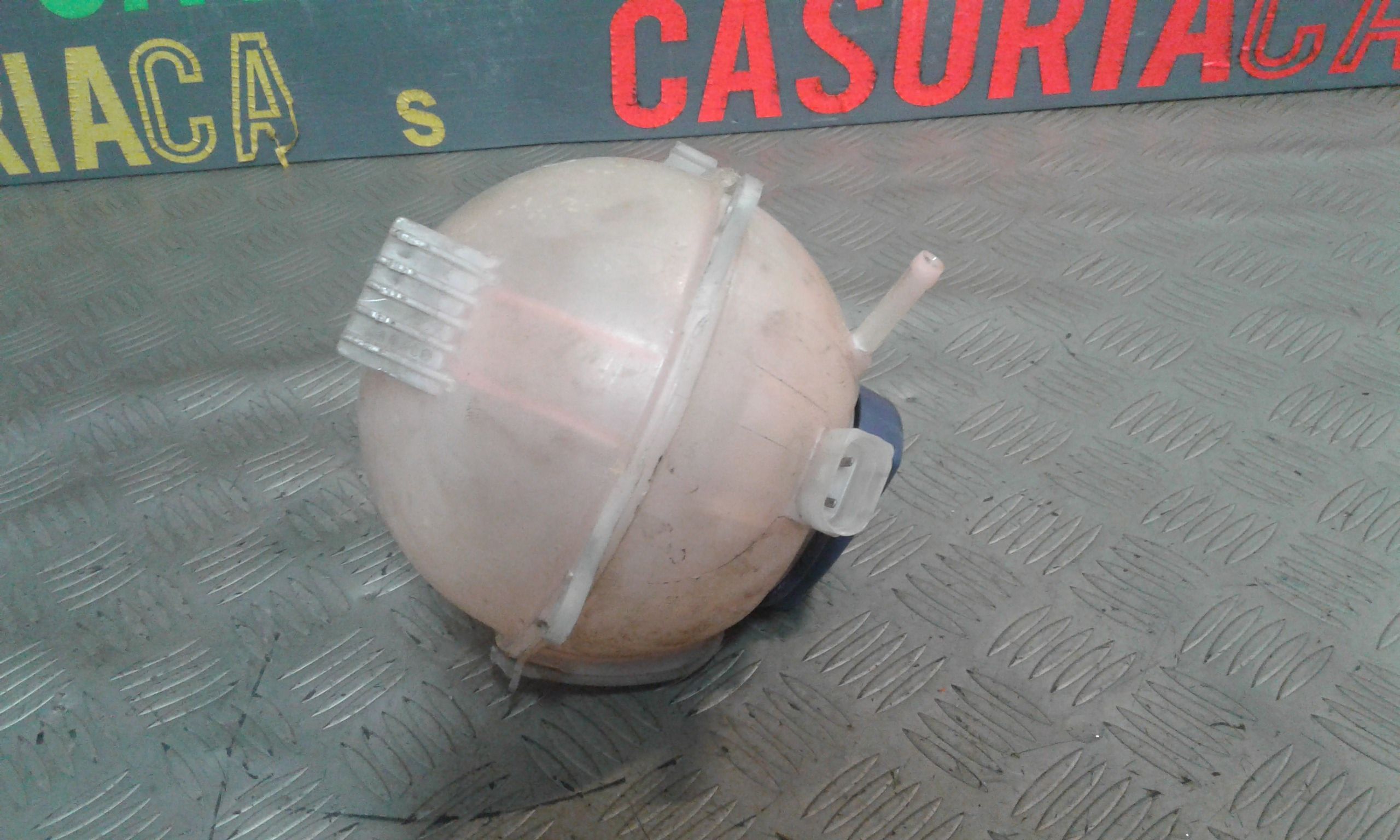 Vaschetta liquido radiatore VOLKSWAGEN Polo 4 Serie