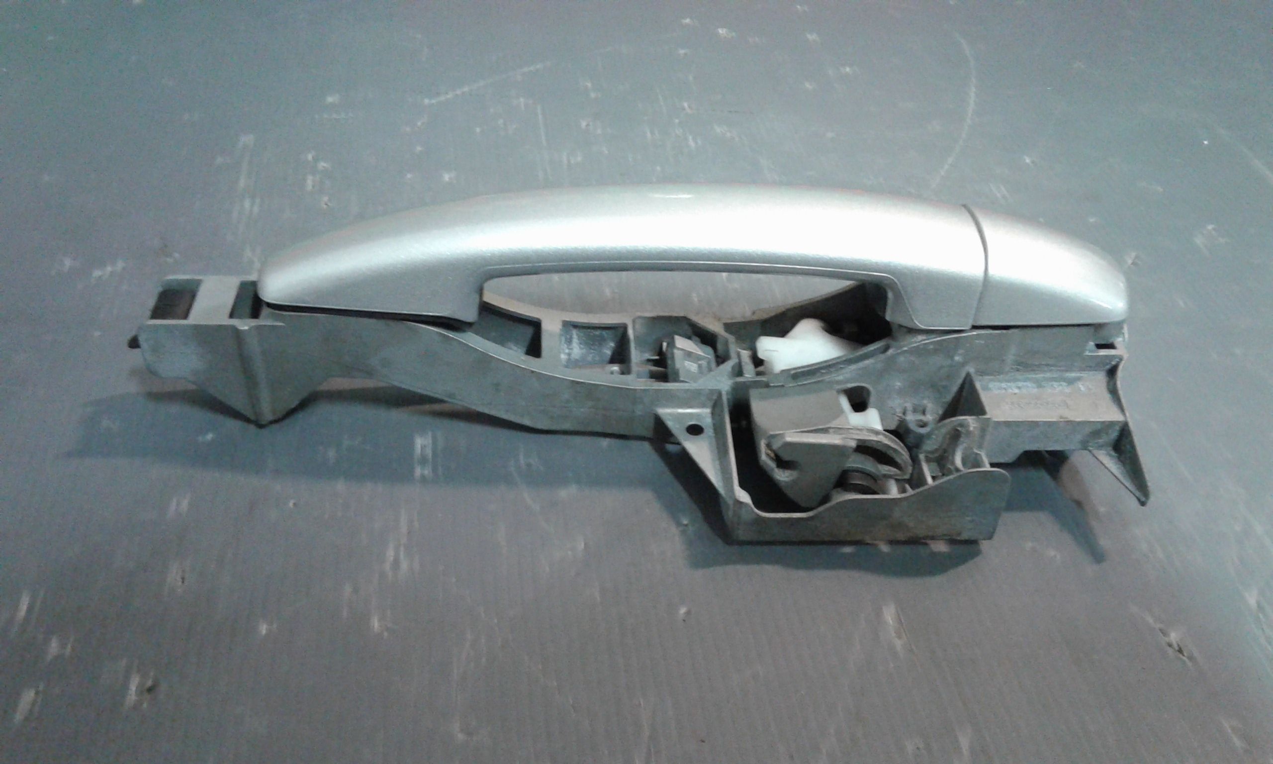 Maniglia esterna Posteriore Destra PEUGEOT 3008 1 Serie