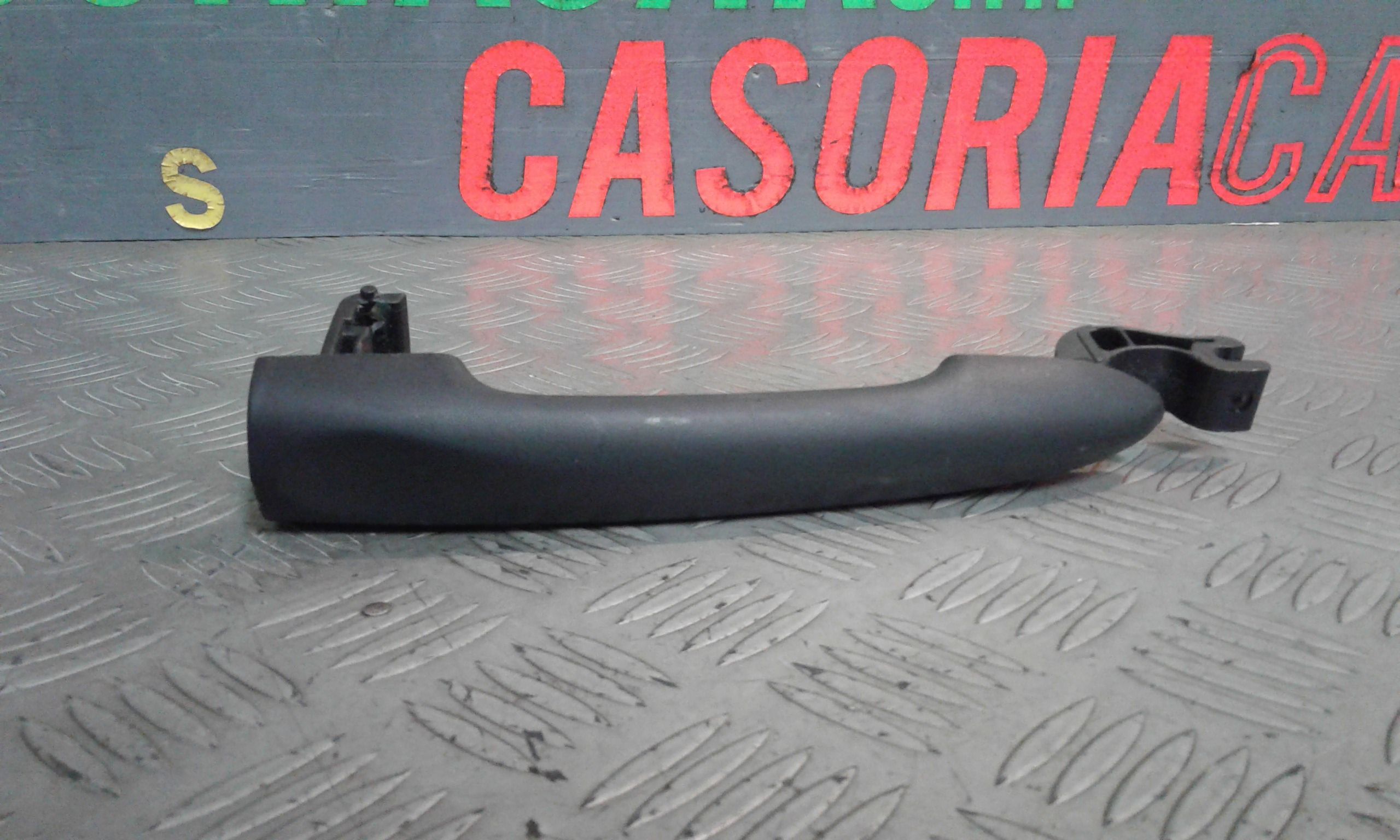 Maniglia esterna Posteriore Destra RENAULT Captur Serie