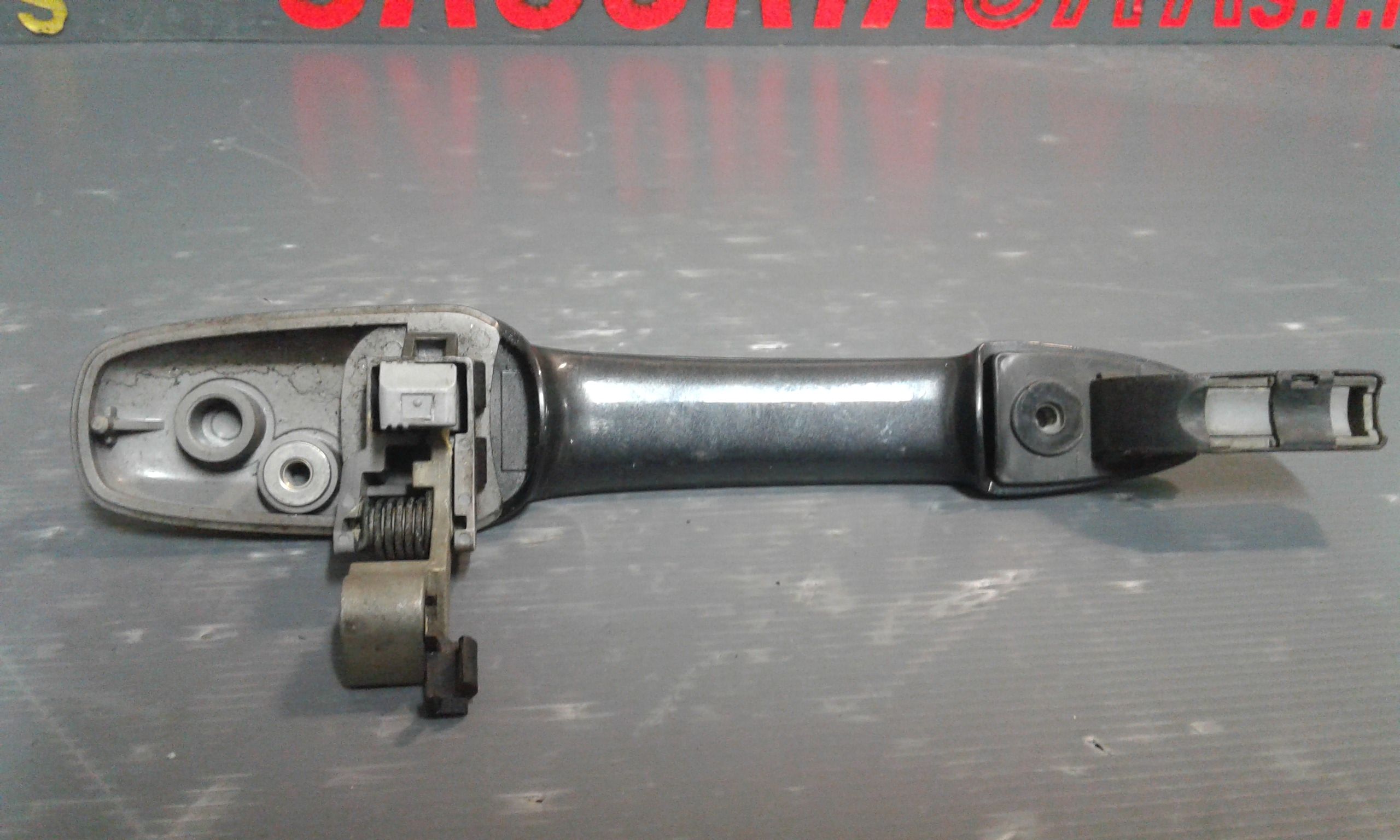 Maniglia esterna Posteriore Destra MAZDA 3 Berlina 1 Serie