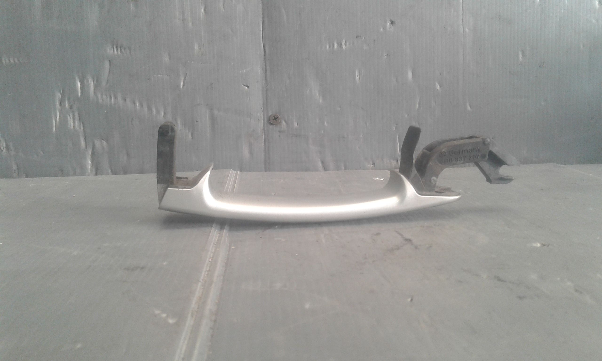 Maniglia esterna Anteriore Sinistra SKODA Octavia Berlina 2 Serie