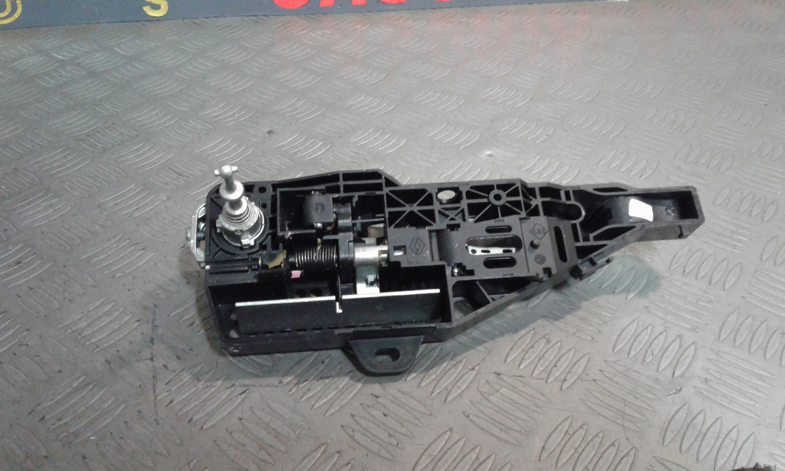 Maniglia esterna Anteriore Sinistra RENAULT Captur Serie