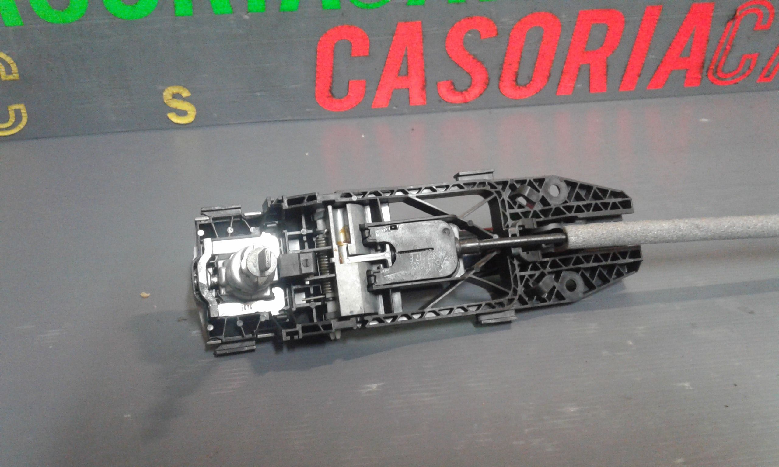 Maniglia esterna Anteriore Sinistra VOLKSWAGEN Tiguan 2 Serie