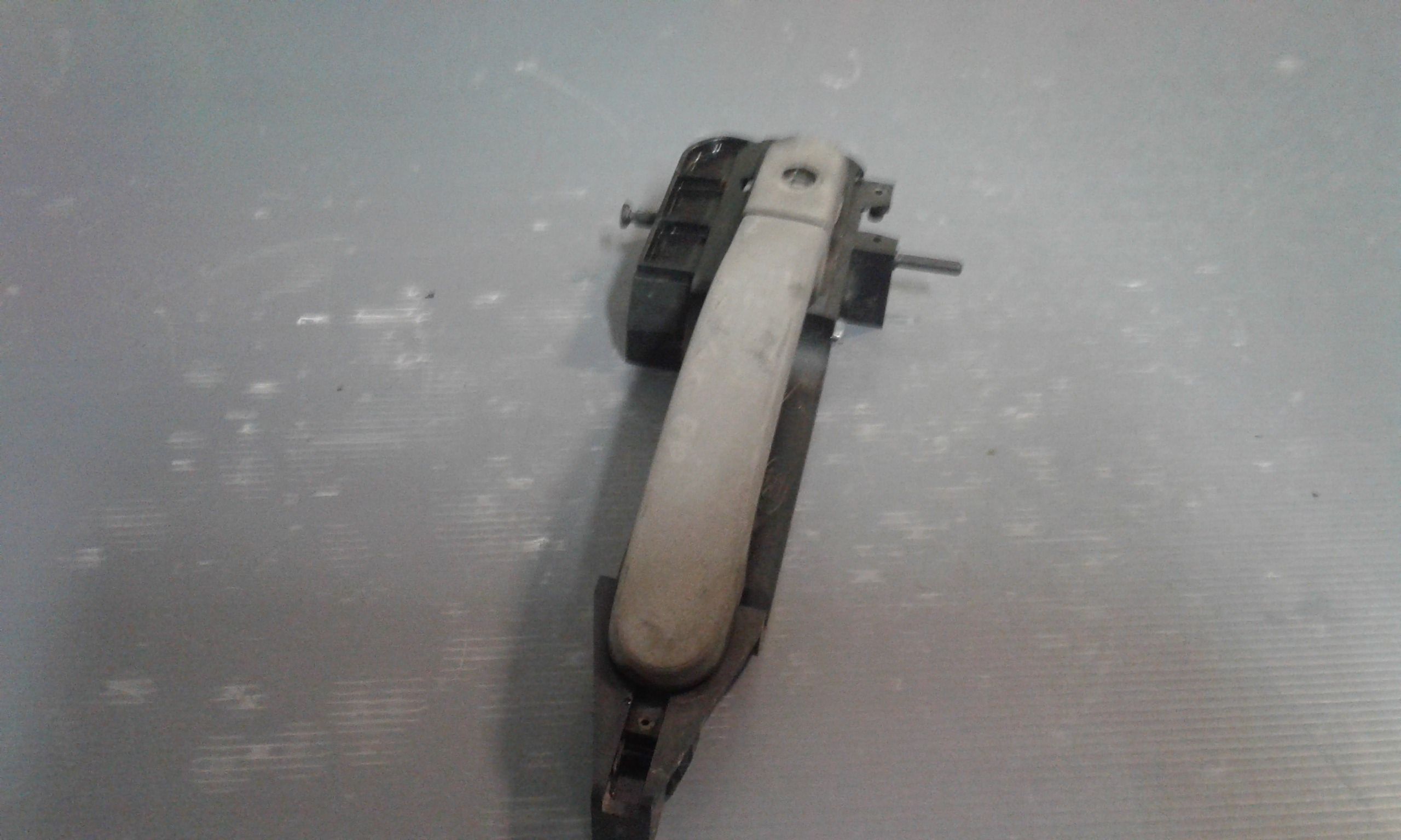 Maniglia esterna Anteriore Sinistra FORD Fiesta 4 Serie