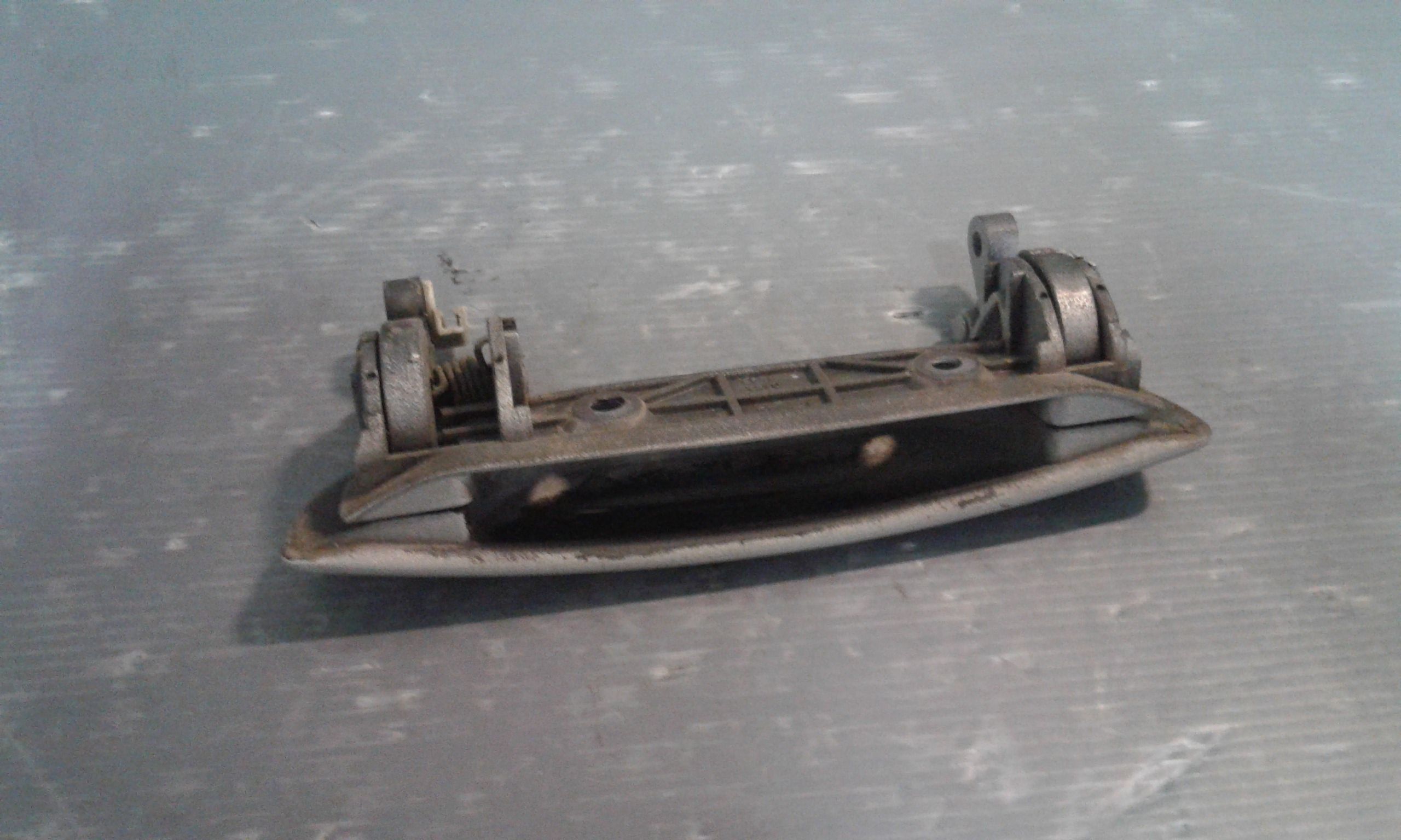 Maniglia esterna Anteriore Sinistra TATA Indica 1  Serie