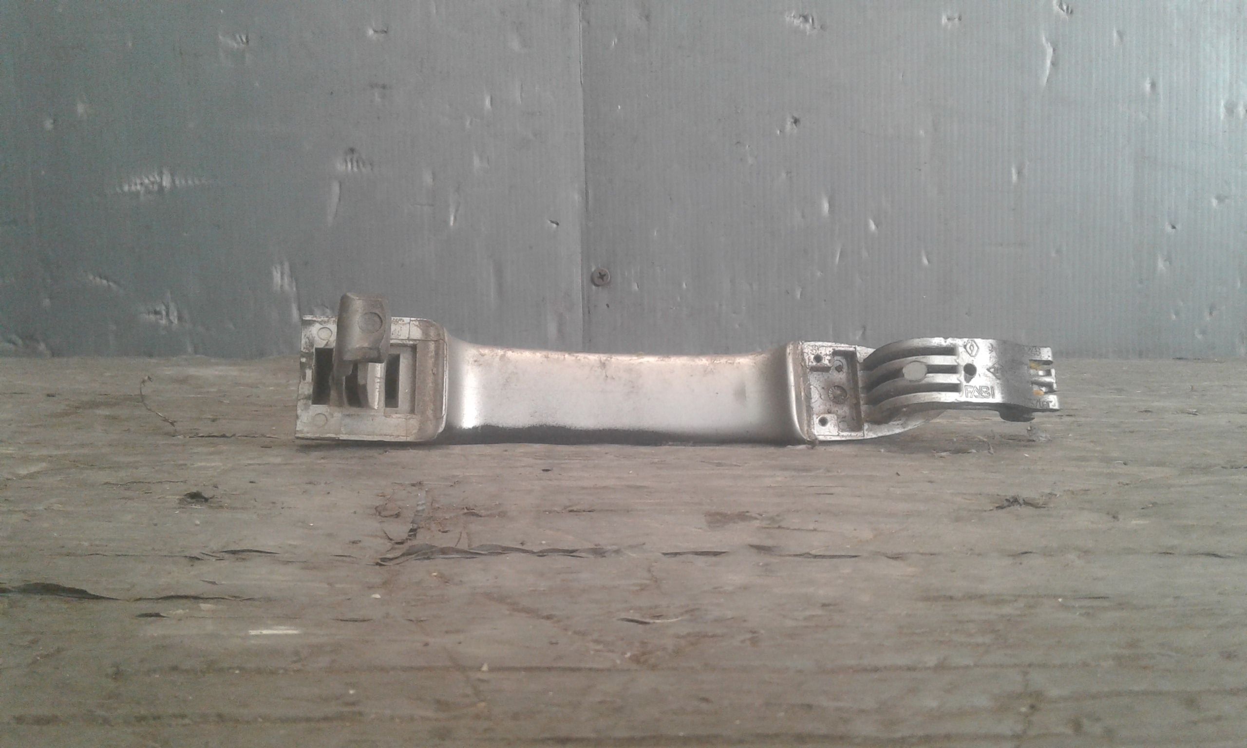 Maniglia esterna Anteriore Destra RENAULT Clio 5