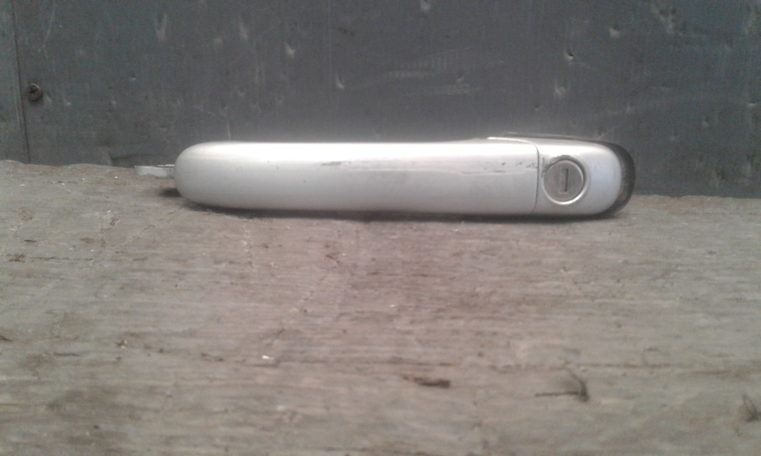 Maniglia esterna Anteriore Destra VOLKSWAGEN Polo 4 Serie