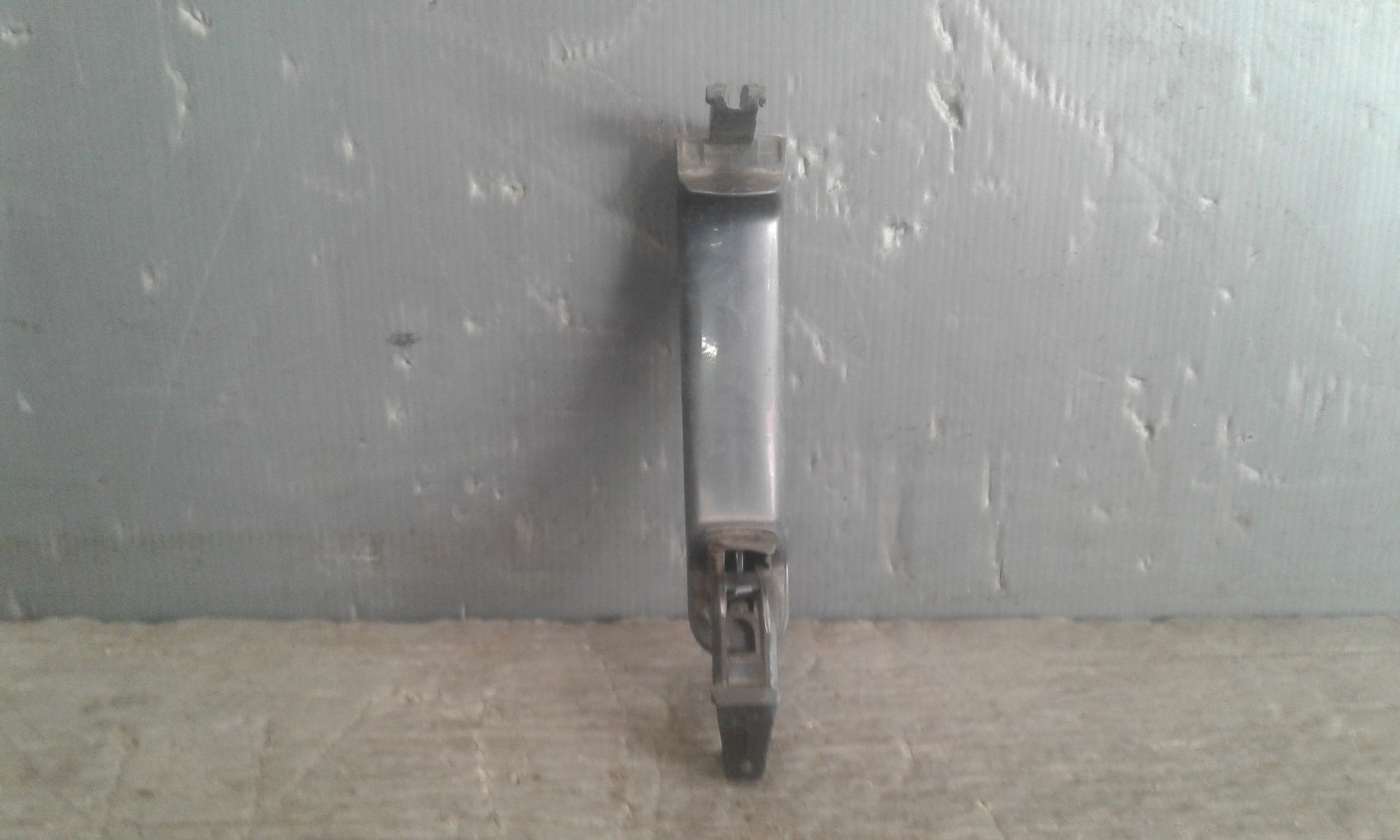 Maniglia esterna Anteriore Destra VOLKSWAGEN Polo 4 Serie