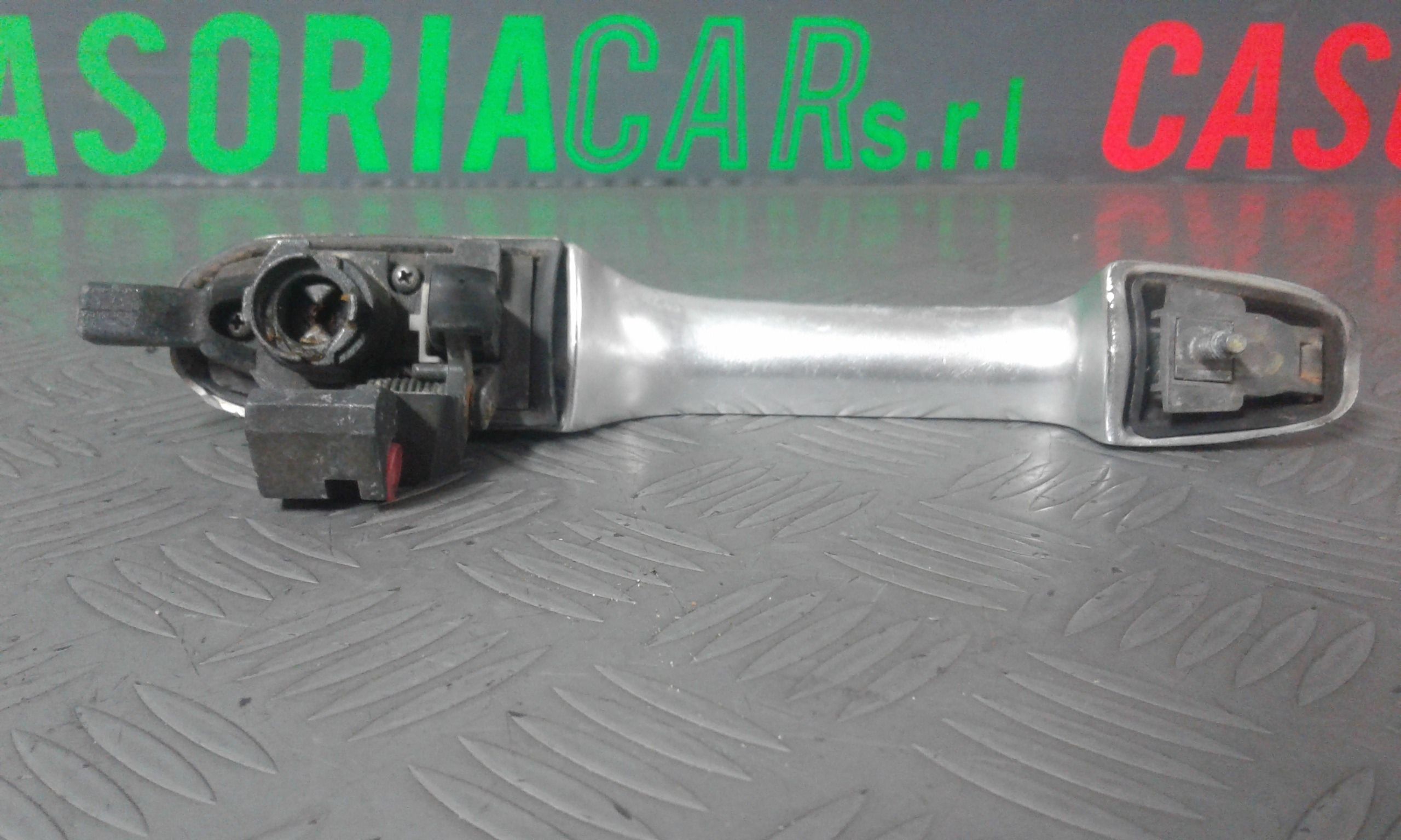 Maniglia esterna Anteriore Destra ALFA ROMEO 147 2 serie