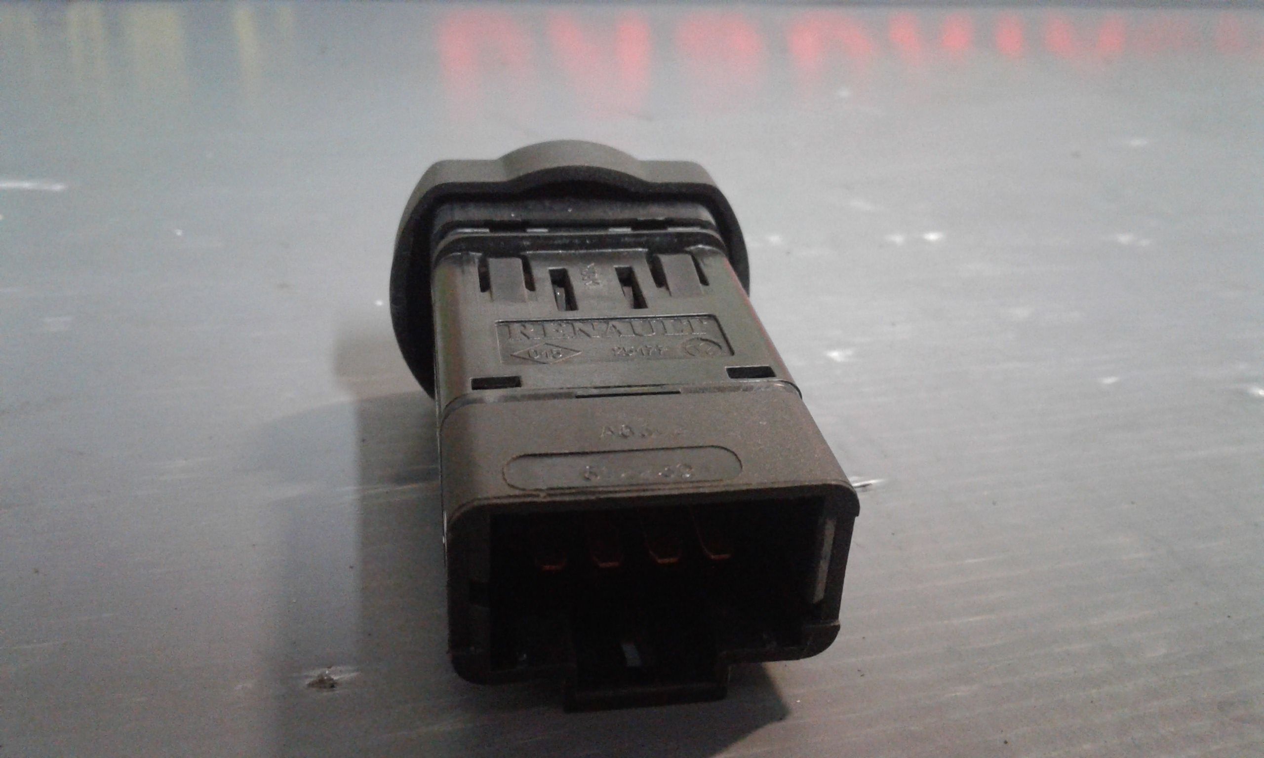 Pulsante luci di emergenza DACIA Sandero 1 Serie