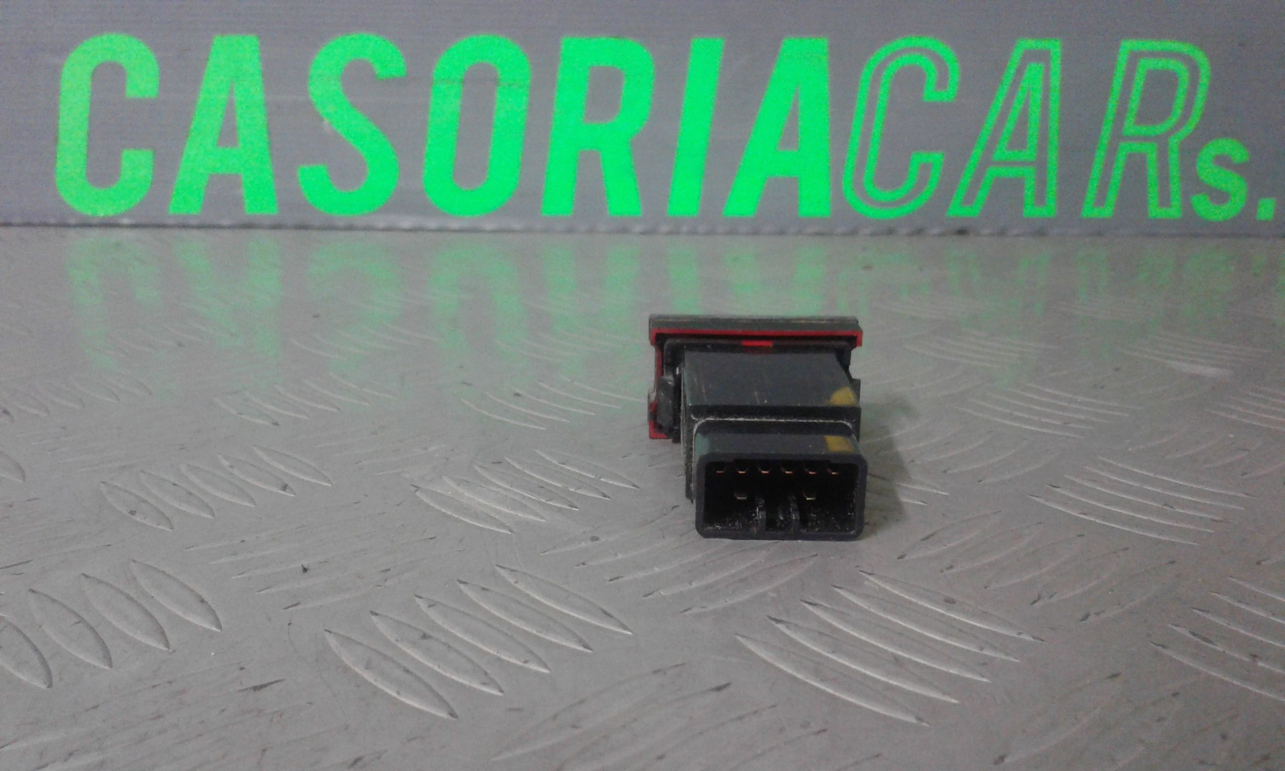 Pulsante luci di emergenza KIA K 2500 1 Serie