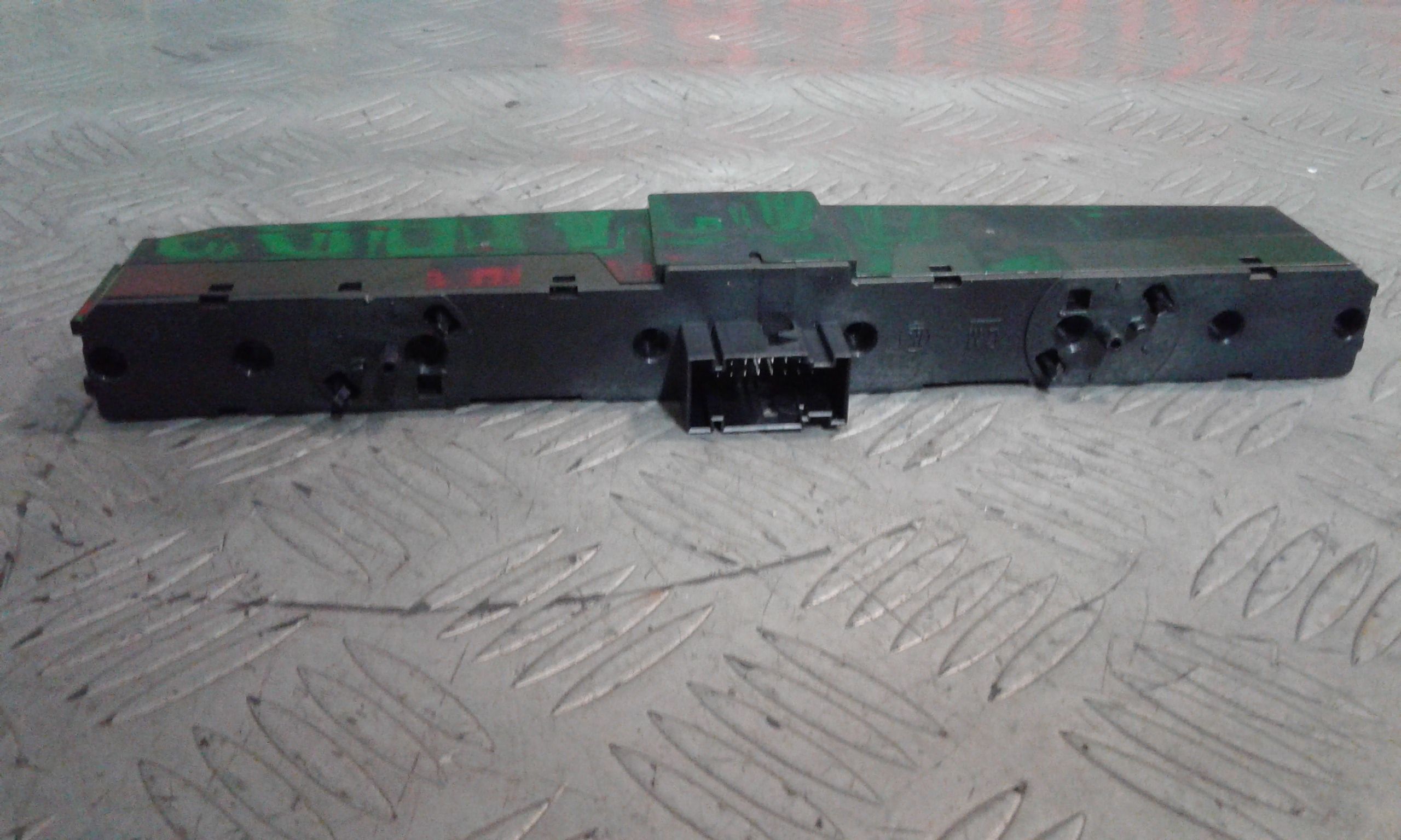 Pulsante luci di emergenza OPEL Astra H Berlina