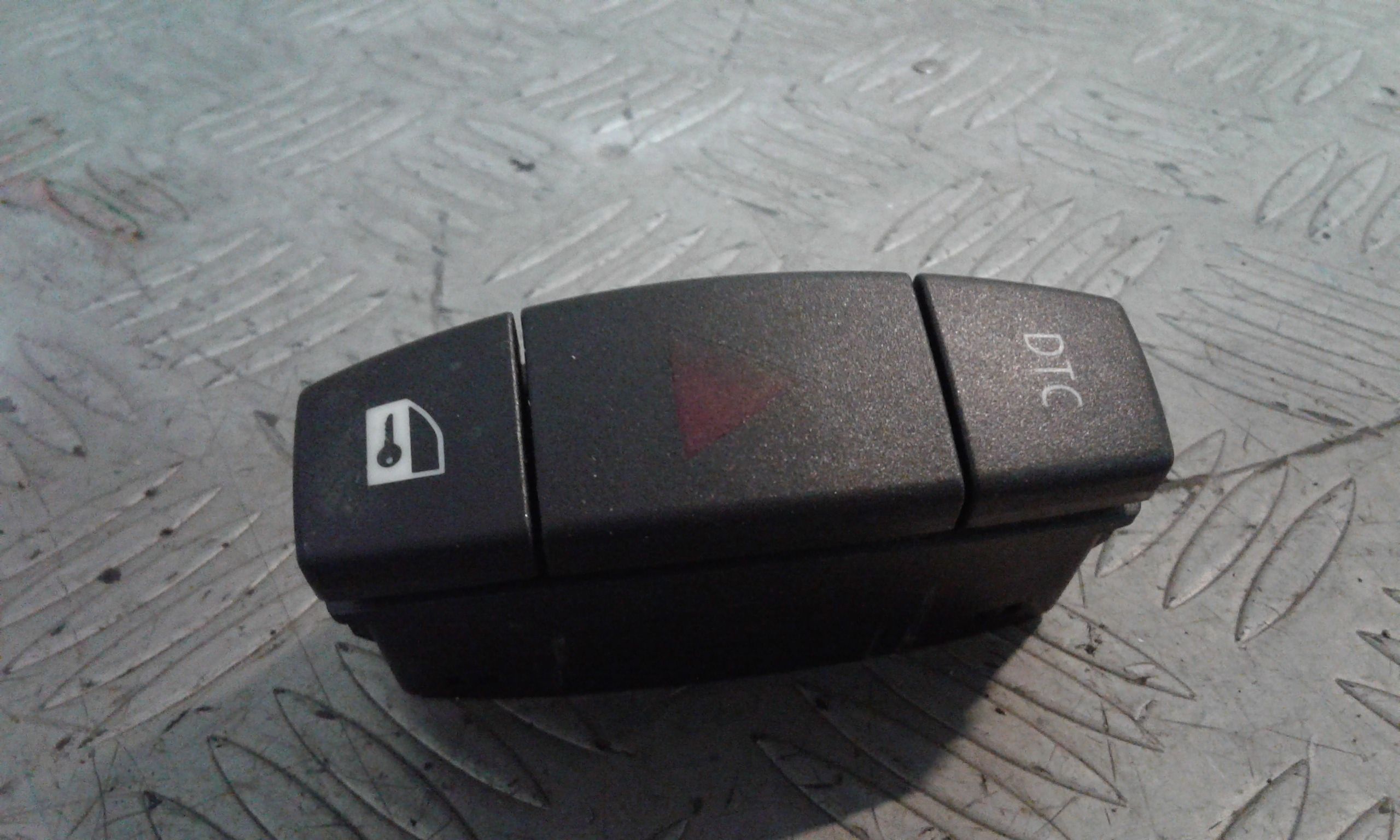 Pulsante luci di emergenza BMW Serie 1 E87 1 Serie