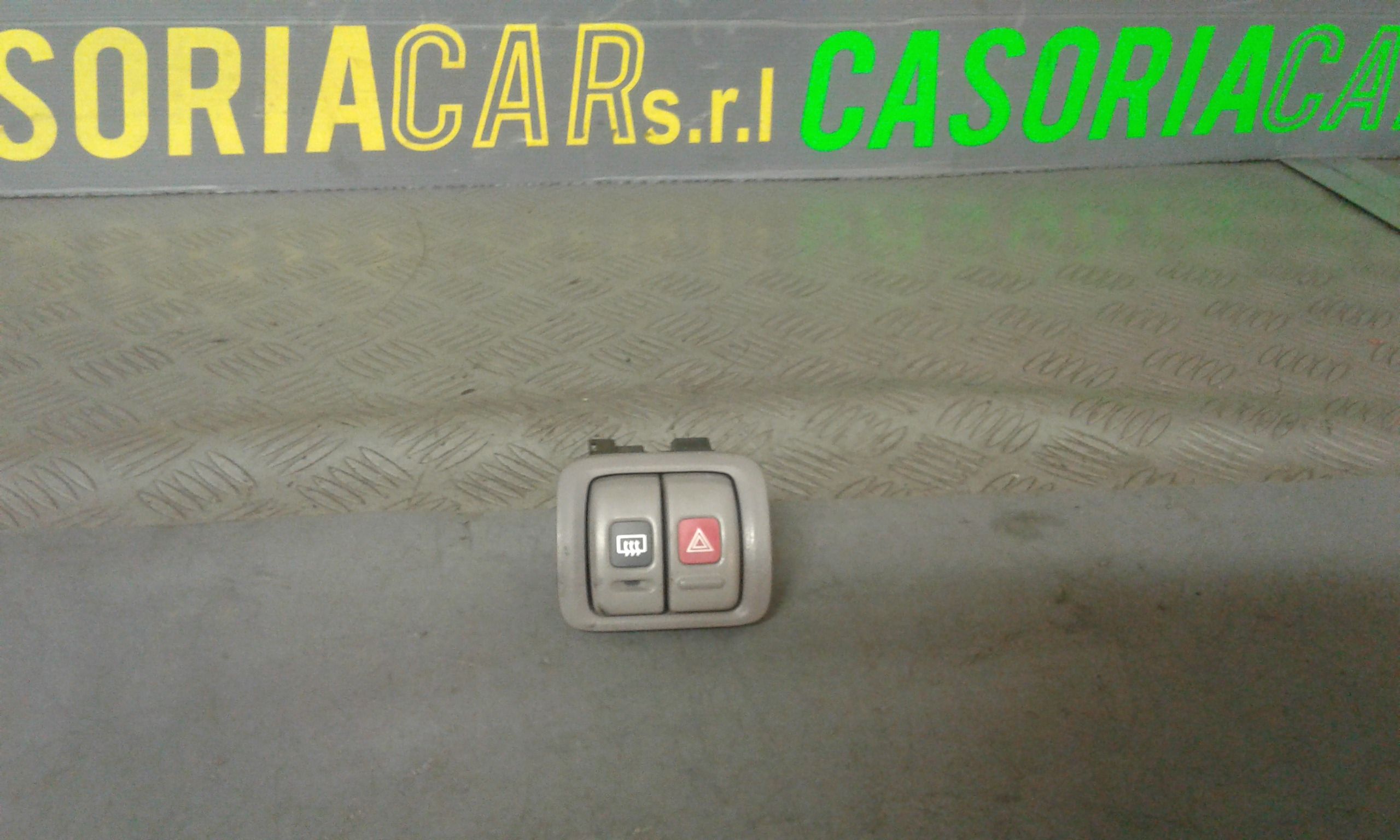 Pulsante luci di emergenza NISSAN Micra 3 Serie
