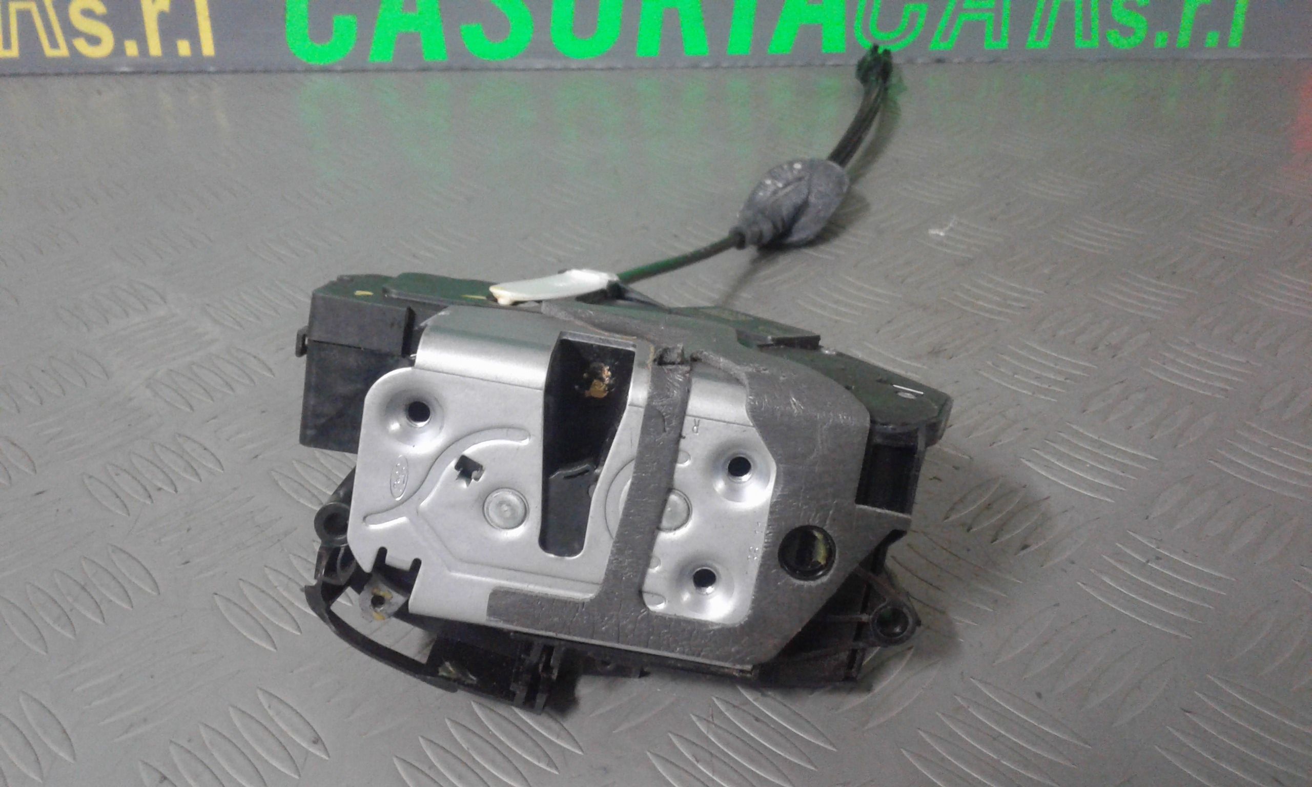 Serratura Anteriore Destra FORD Fiesta 6 Serie