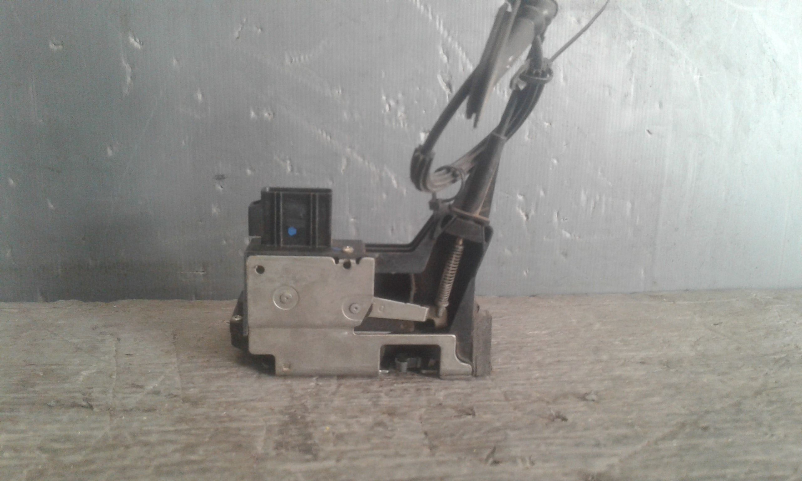 Serratura Anteriore Destra FORD Fiesta 4 Serie