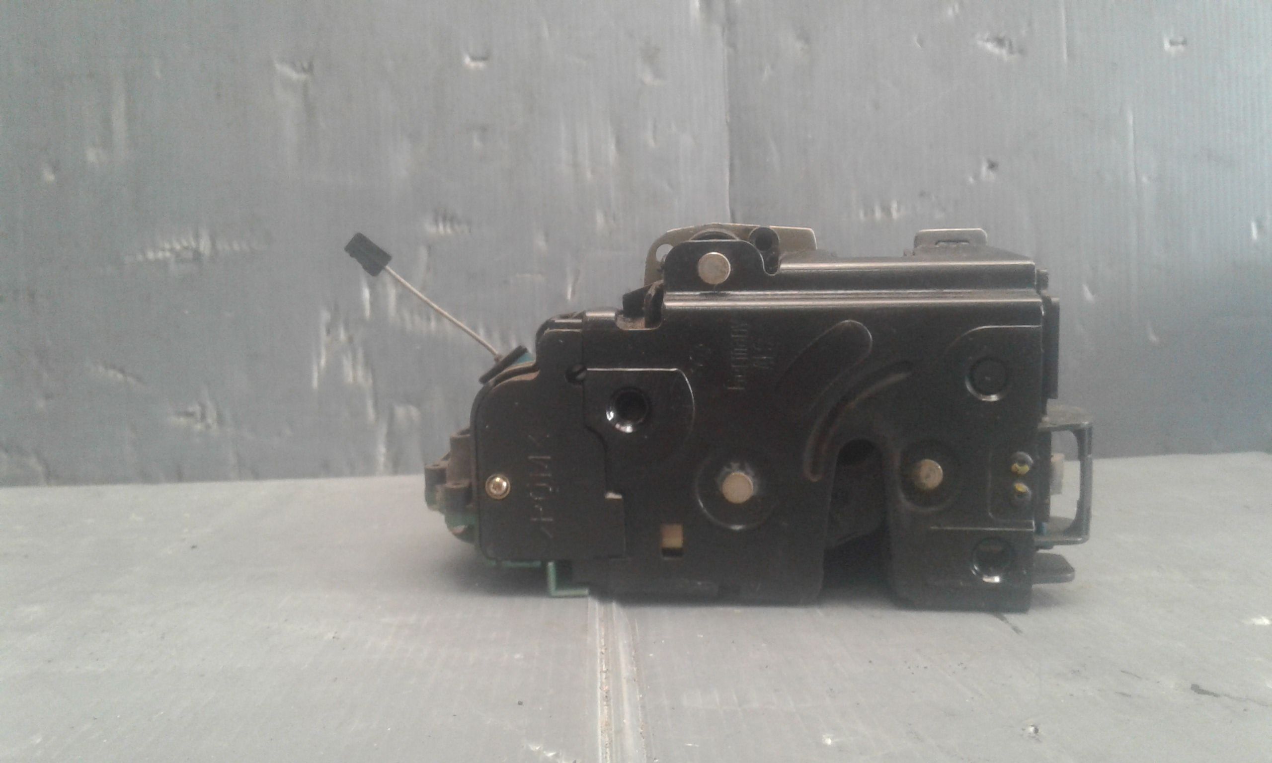 Serratura Anteriore Destra SKODA Octavia Berlina 2 Serie