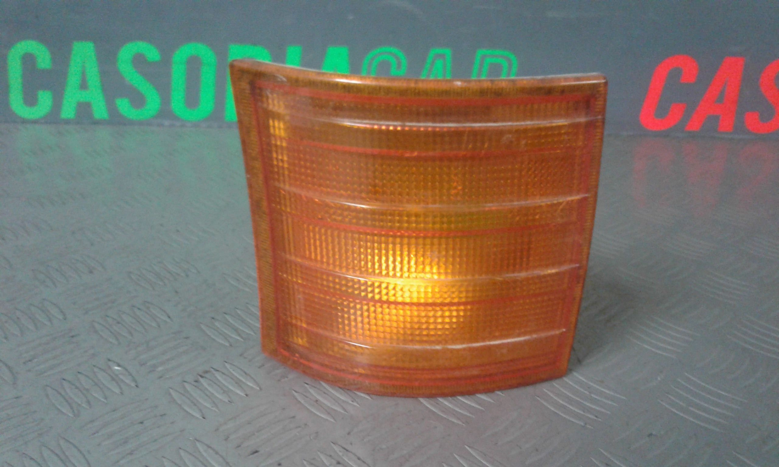 Freccia SX lato guida MERCEDES Vario 611 Serie