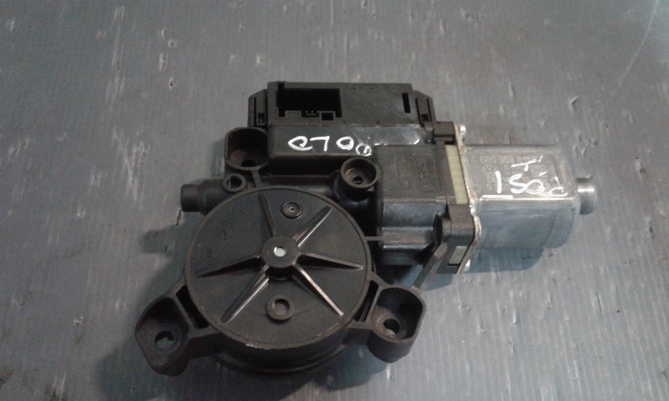 Motorino Alzavetro posteriore Sinistro VOLKSWAGEN Polo 5 Serie