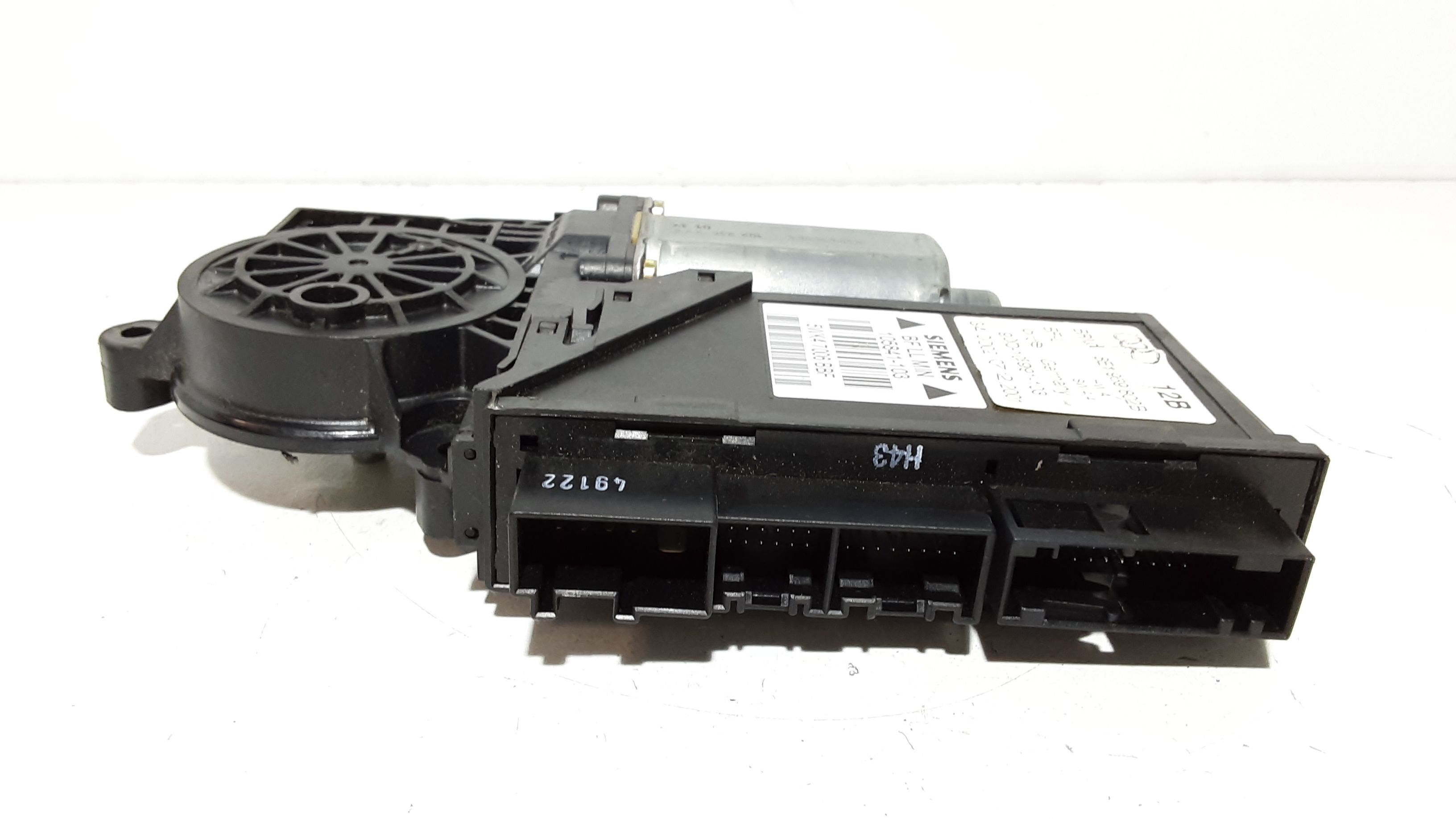 Motorino Alzavetro anteriore destra AUDI A4 Avant (8E) 1 serie