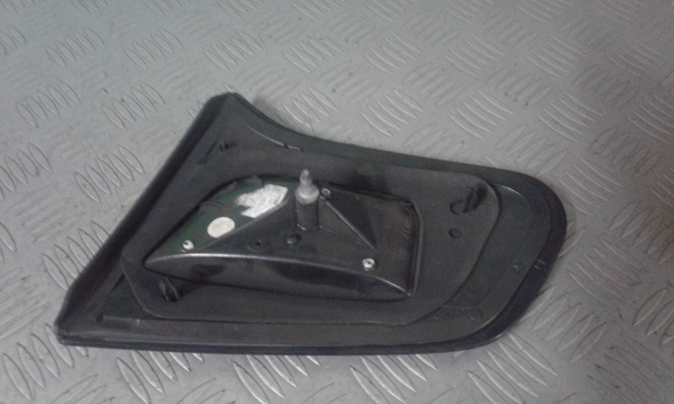 Catarifrangente riflettore portellone SX guida CITROEN C3 3 Serie