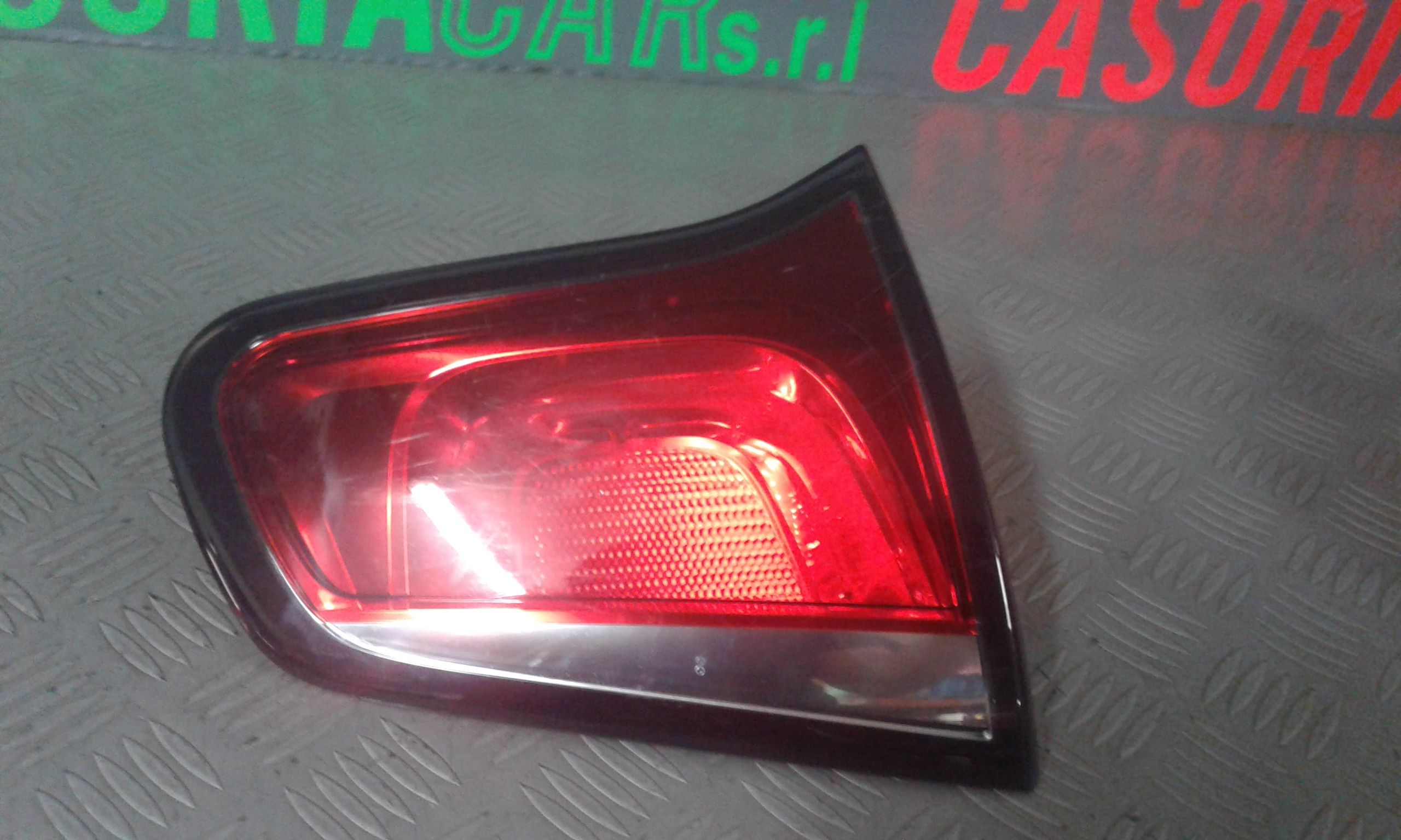 Catarifrangente riflettore portellone SX guida CITROEN C3 3 Serie