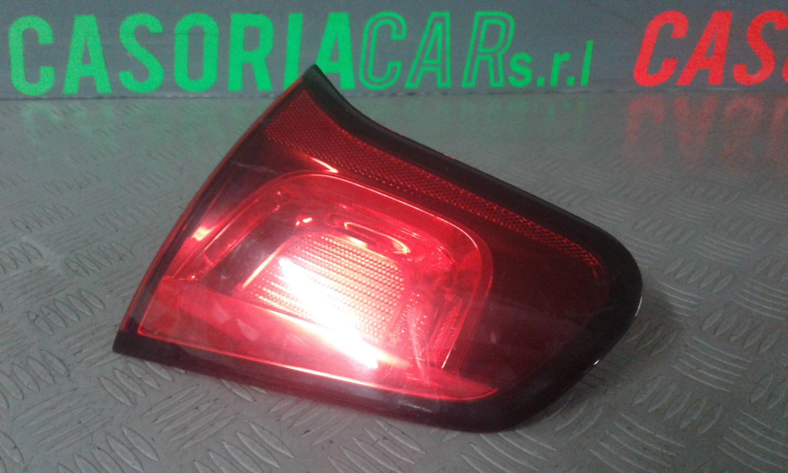 Catarifrangente riflettore portellone DX passegg. CITROEN C3 3 Serie