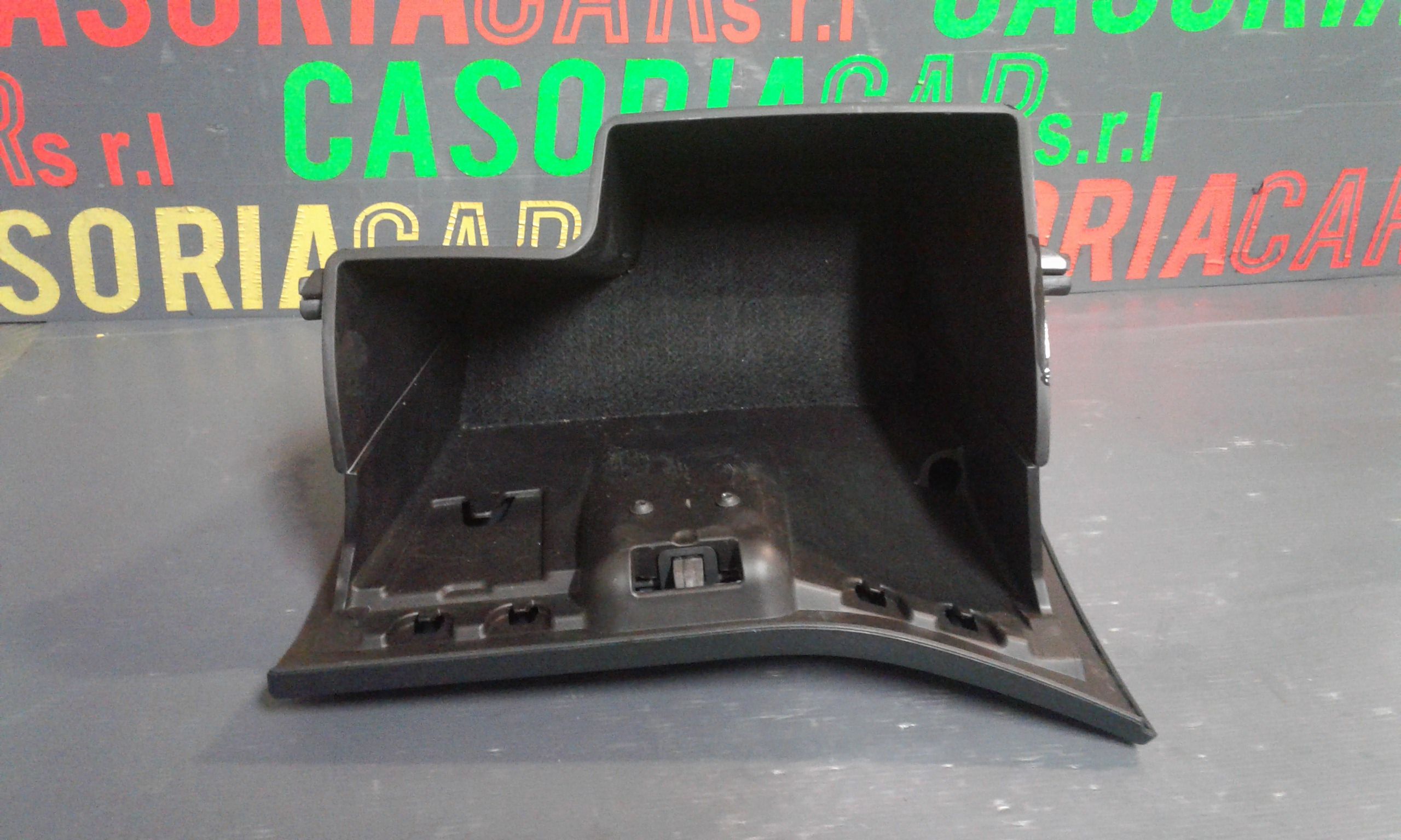 Cassetto porta oggetti FORD Fiesta 6 Serie