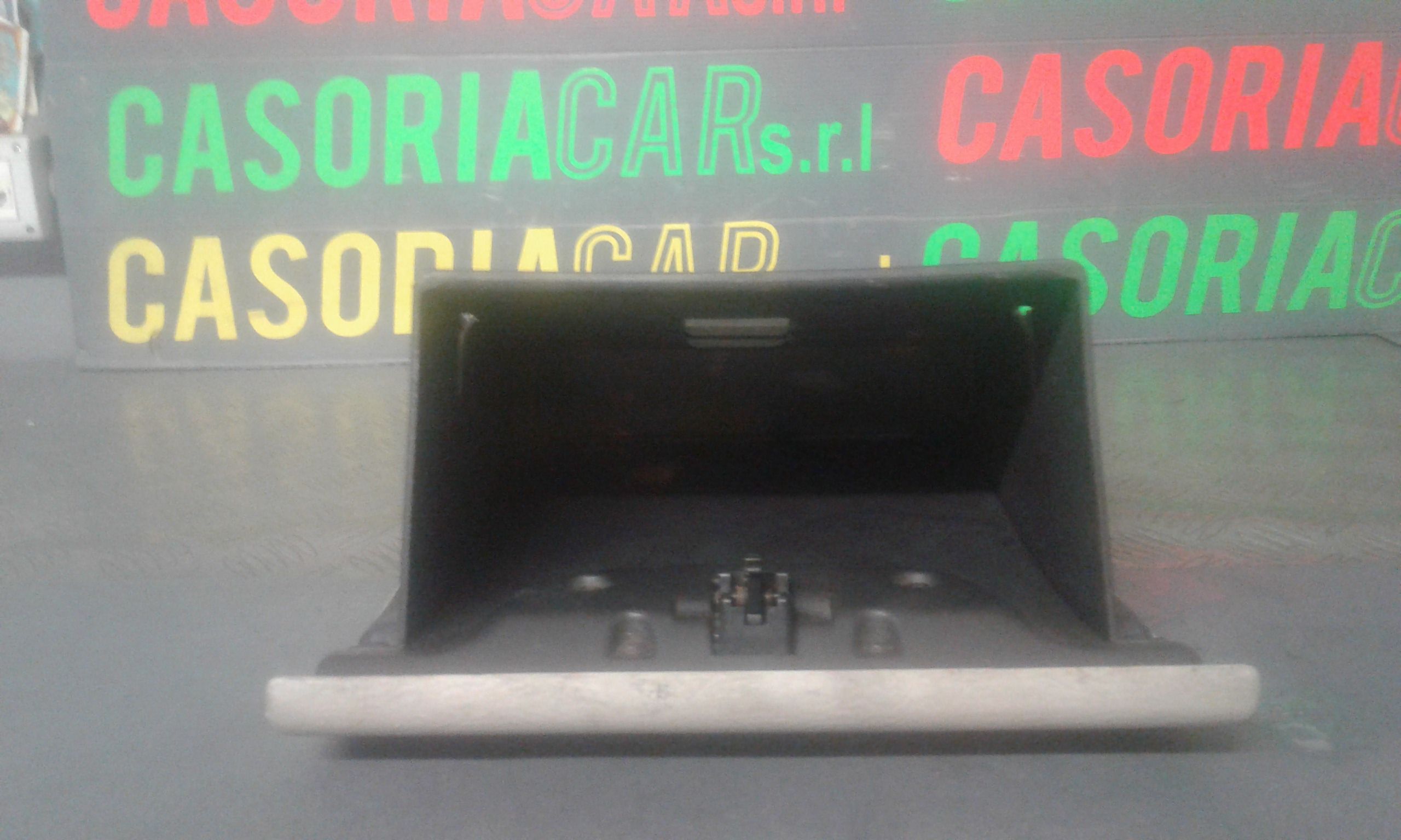 Cassetto porta oggetti CHRYSLER PT Cruiser Berlina