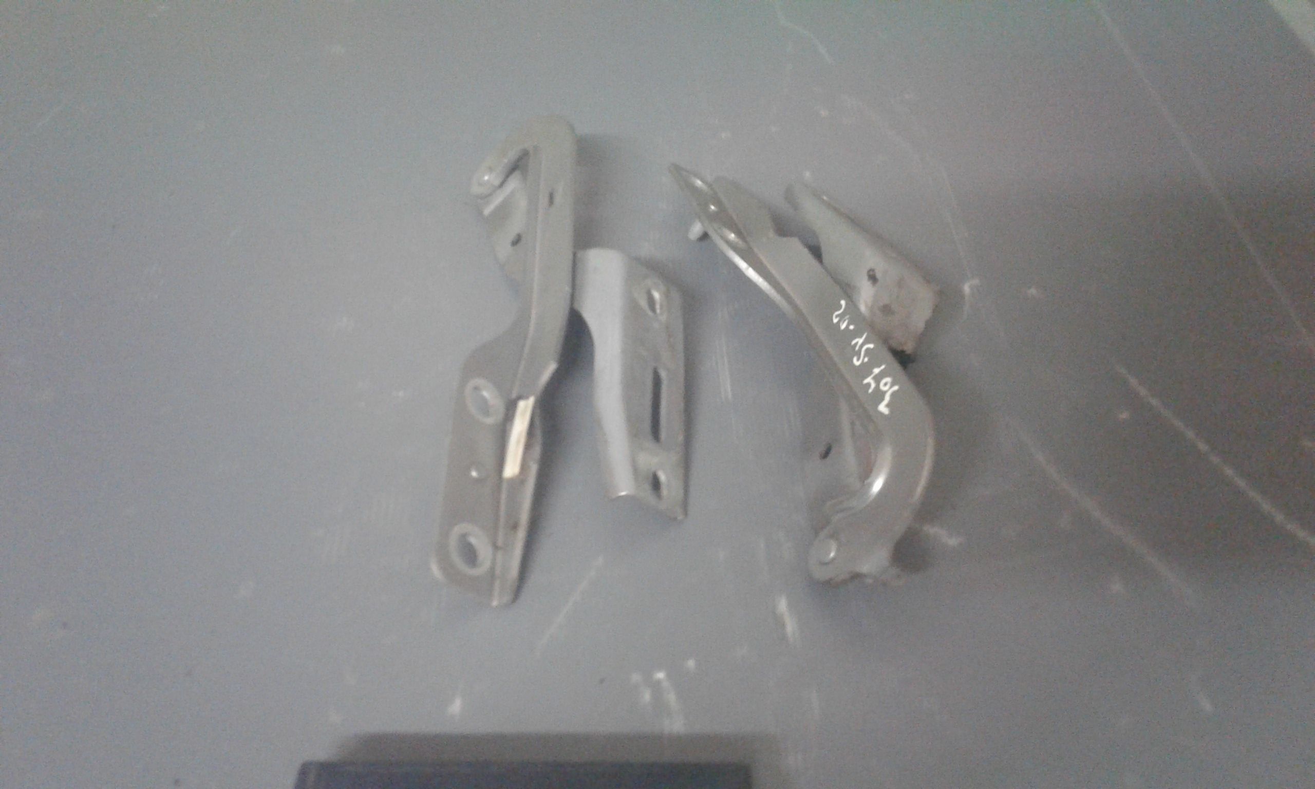 Cerniere cofano anteriore PEUGEOT 307 Berlina