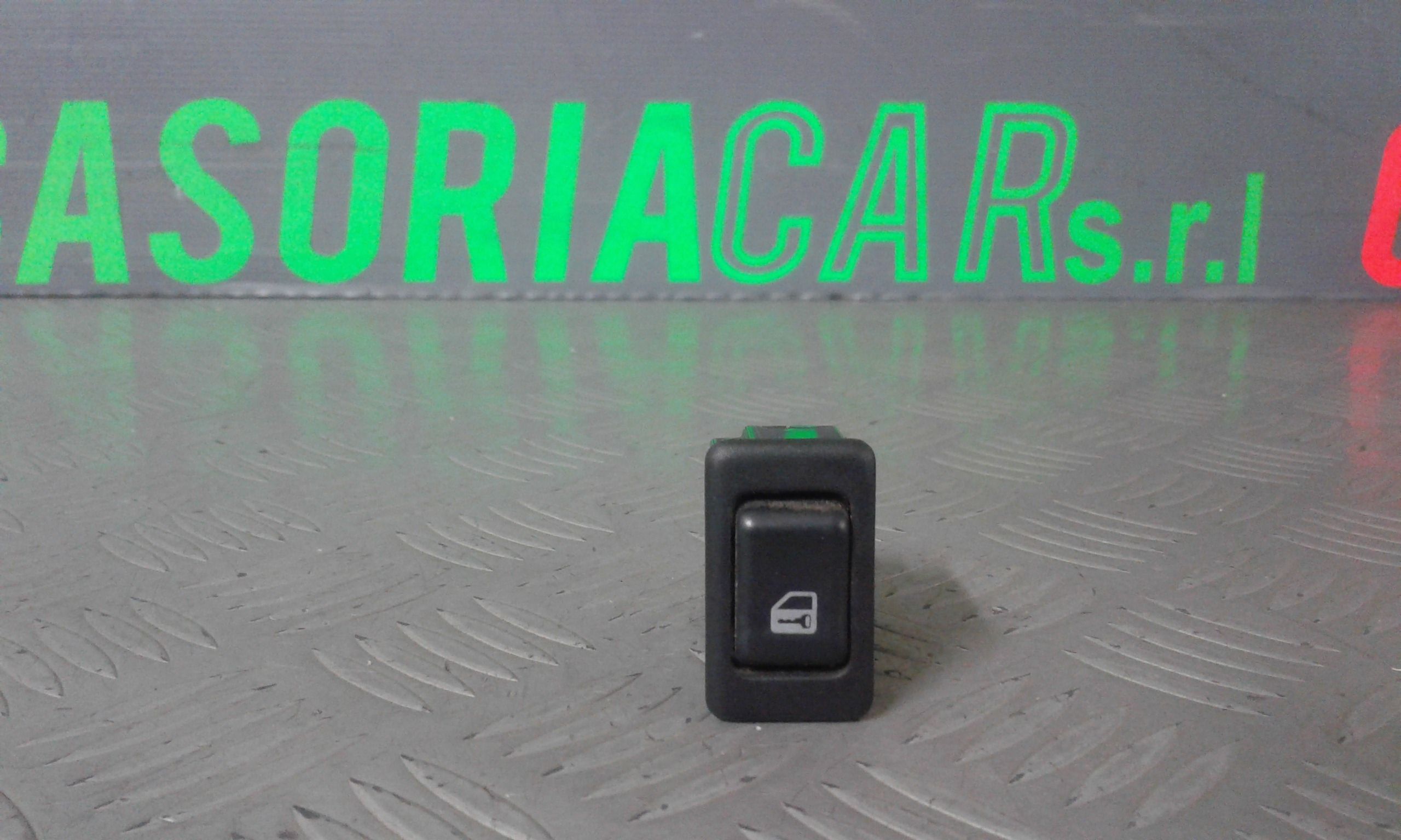 Pulsante NISSAN Cabstar Serie