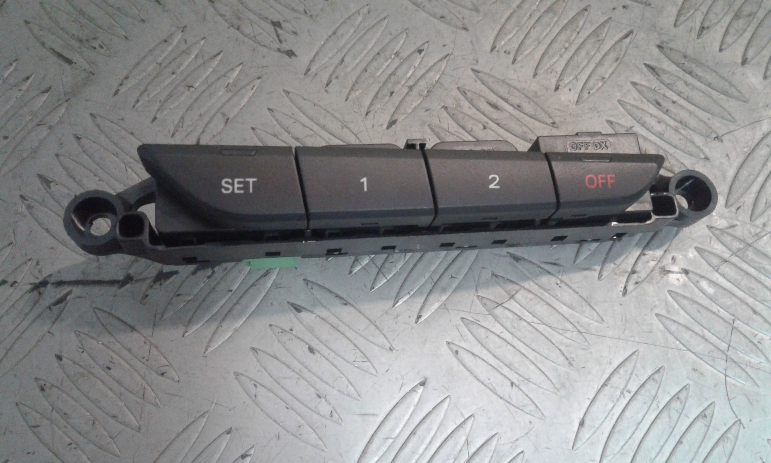 Pulsante AUDI A8 3 Serie