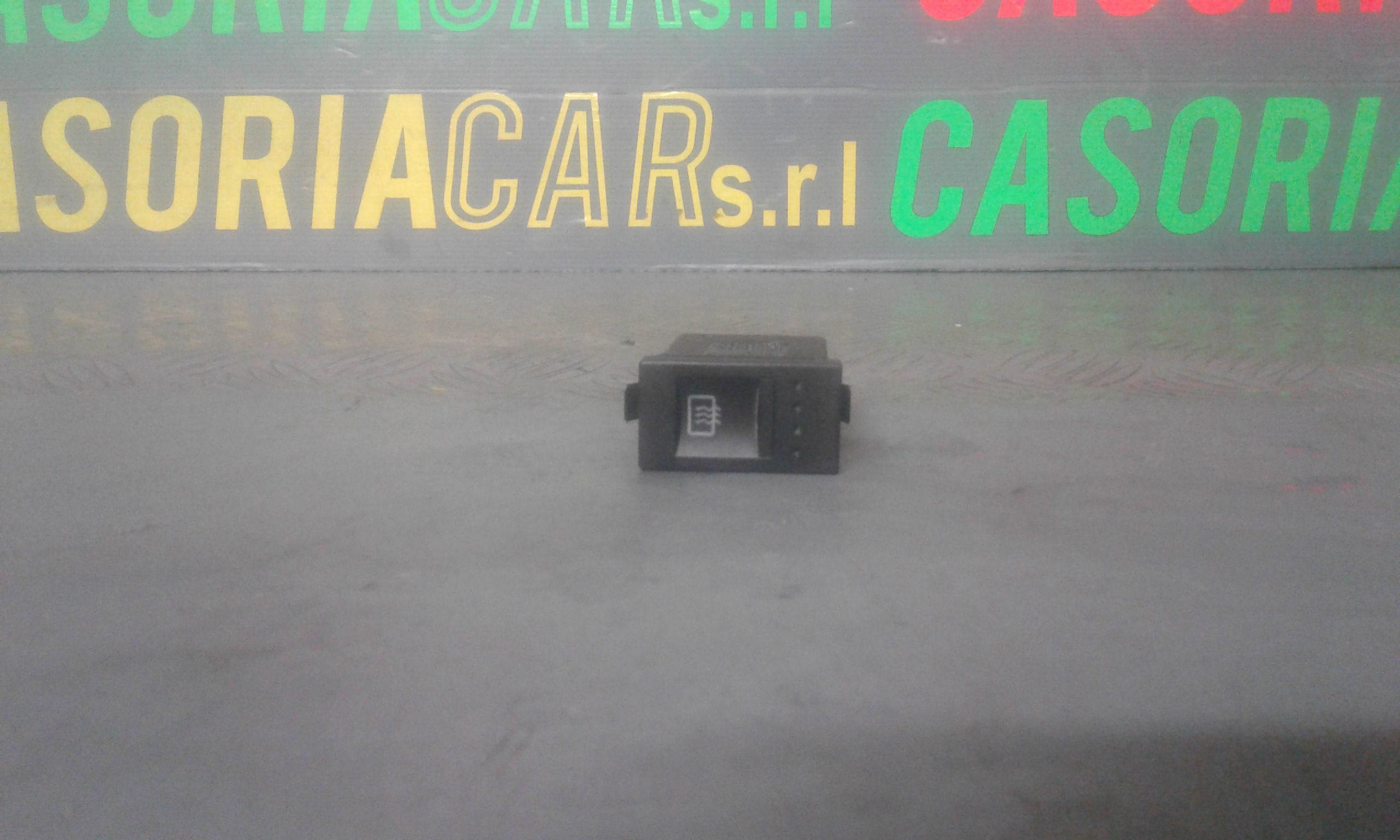 Pulsante VOLKSWAGEN Polo 4 Serie