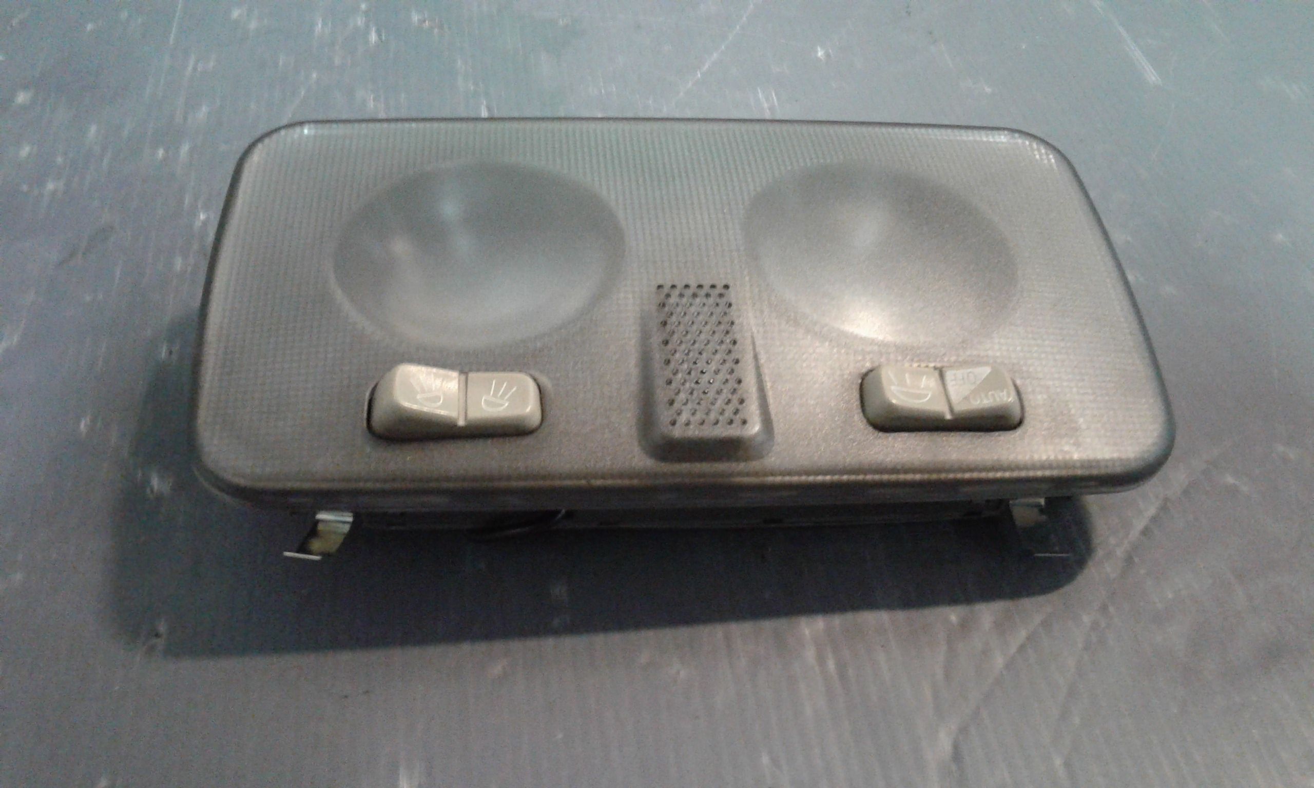 Luce di cortesia anteriore ALFA ROMEO 147 1  Serie