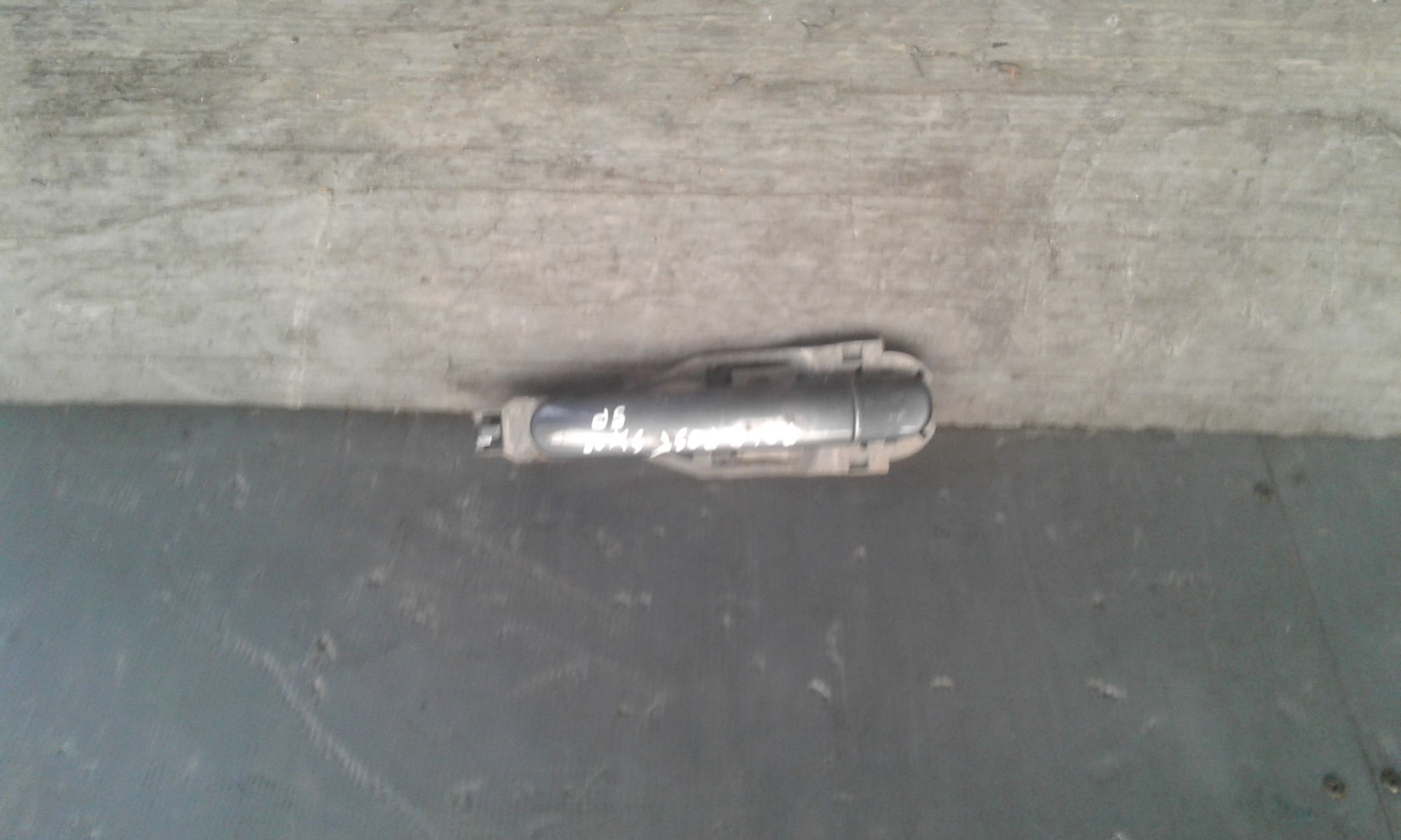 Maniglia esterna Posteriore Sinistra VOLKSWAGEN Polo 4 Serie