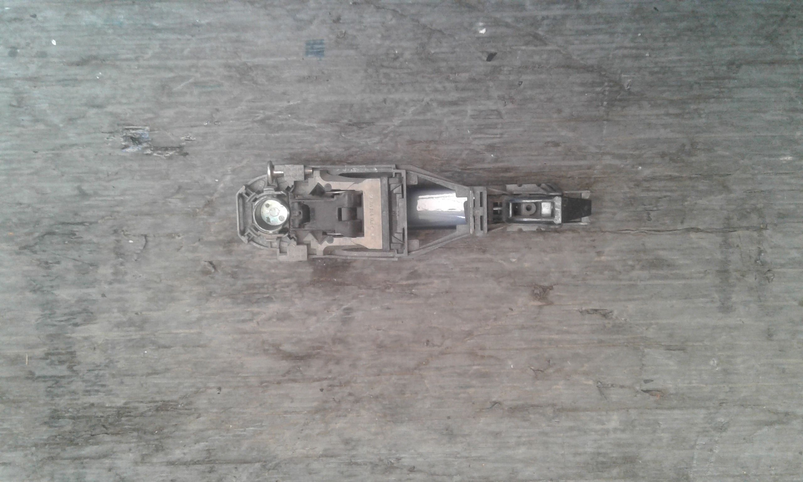 Maniglia esterna Posteriore Sinistra VOLKSWAGEN Polo 4 Serie