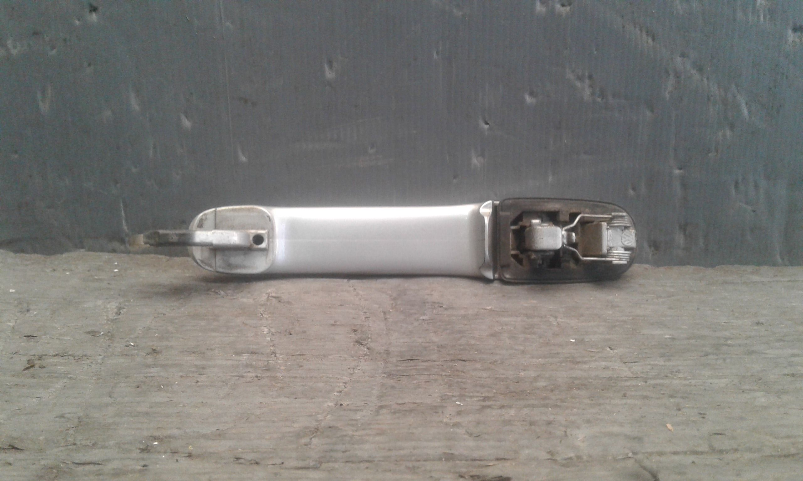 Maniglia esterna Posteriore Sinistra VOLKSWAGEN Polo 4 Serie