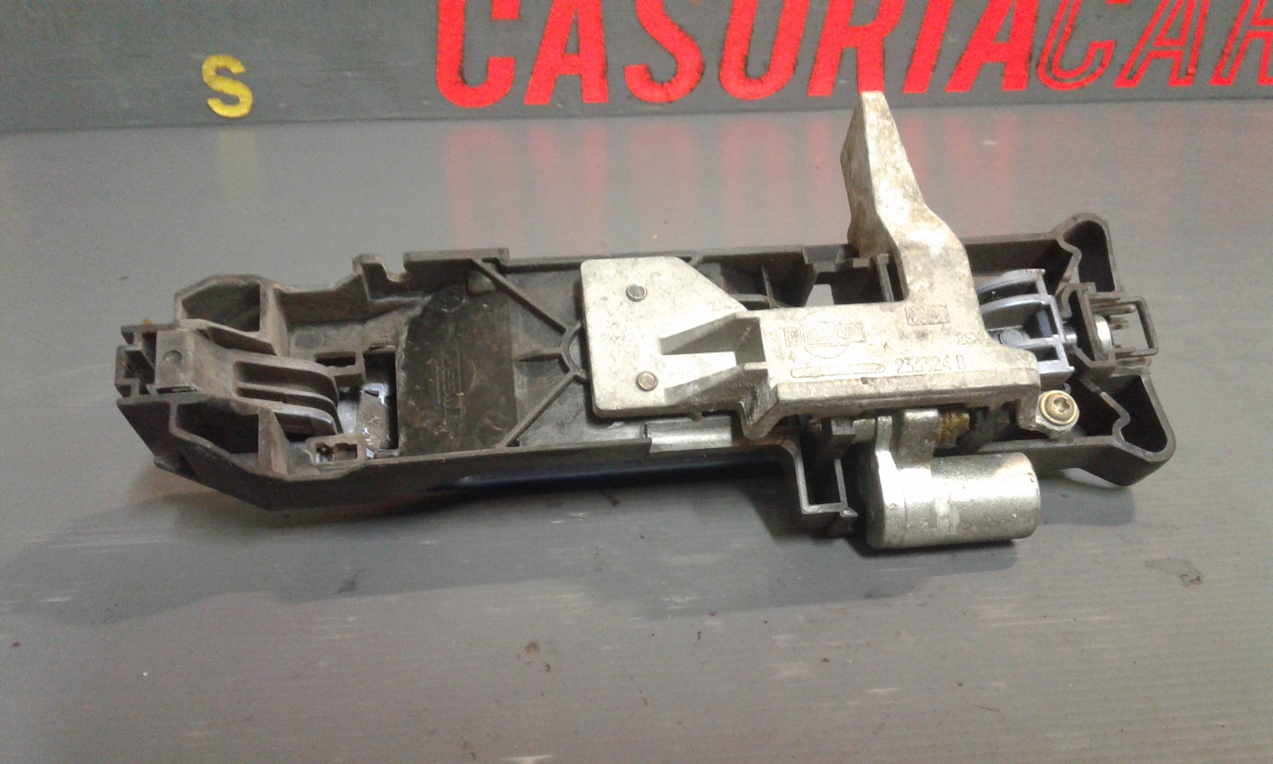 Maniglia esterna Posteriore Sinistra NISSAN Micra 4 Serie