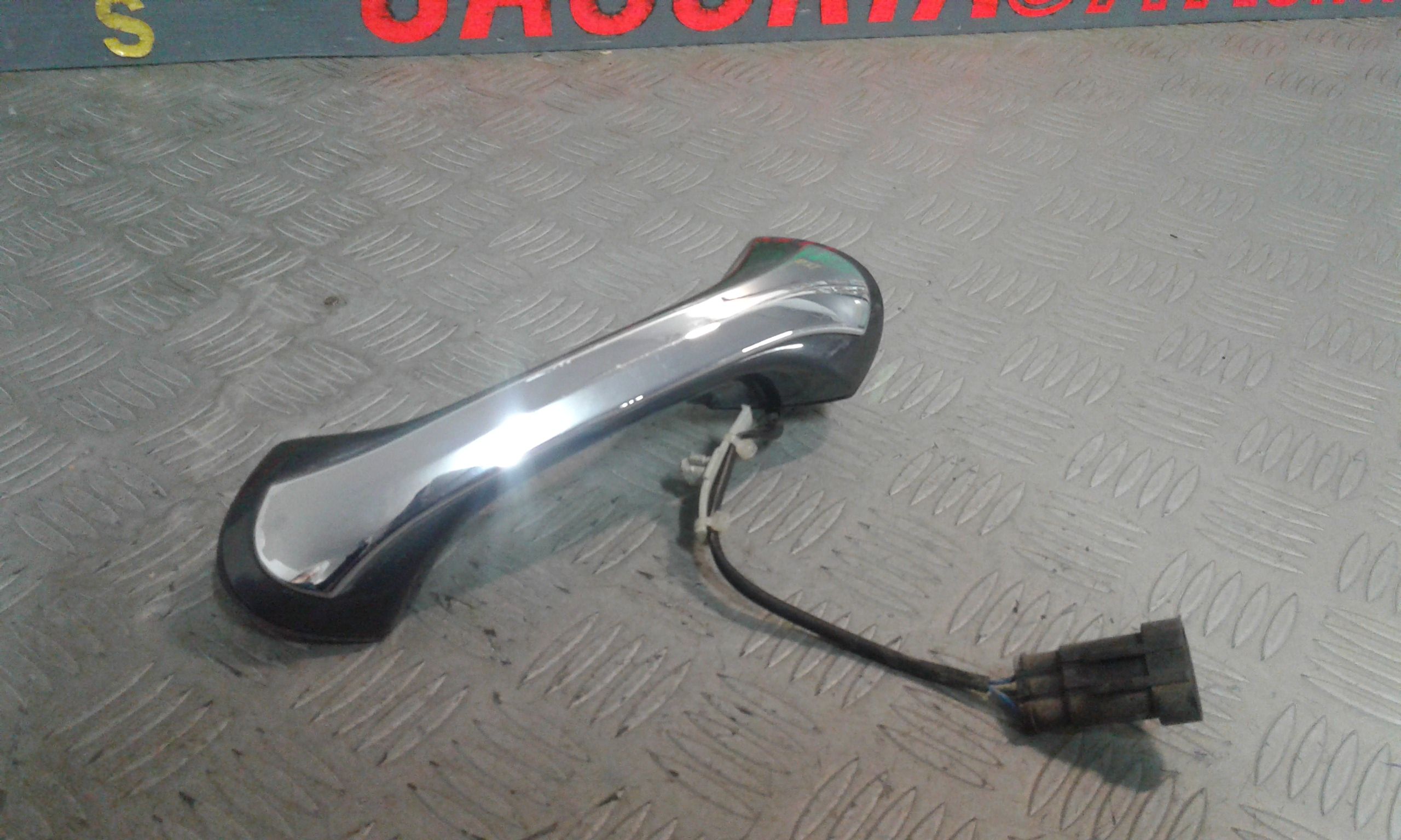 Maniglia esterna Posteriore Sinistra LANCIA Thesis 1 Serie