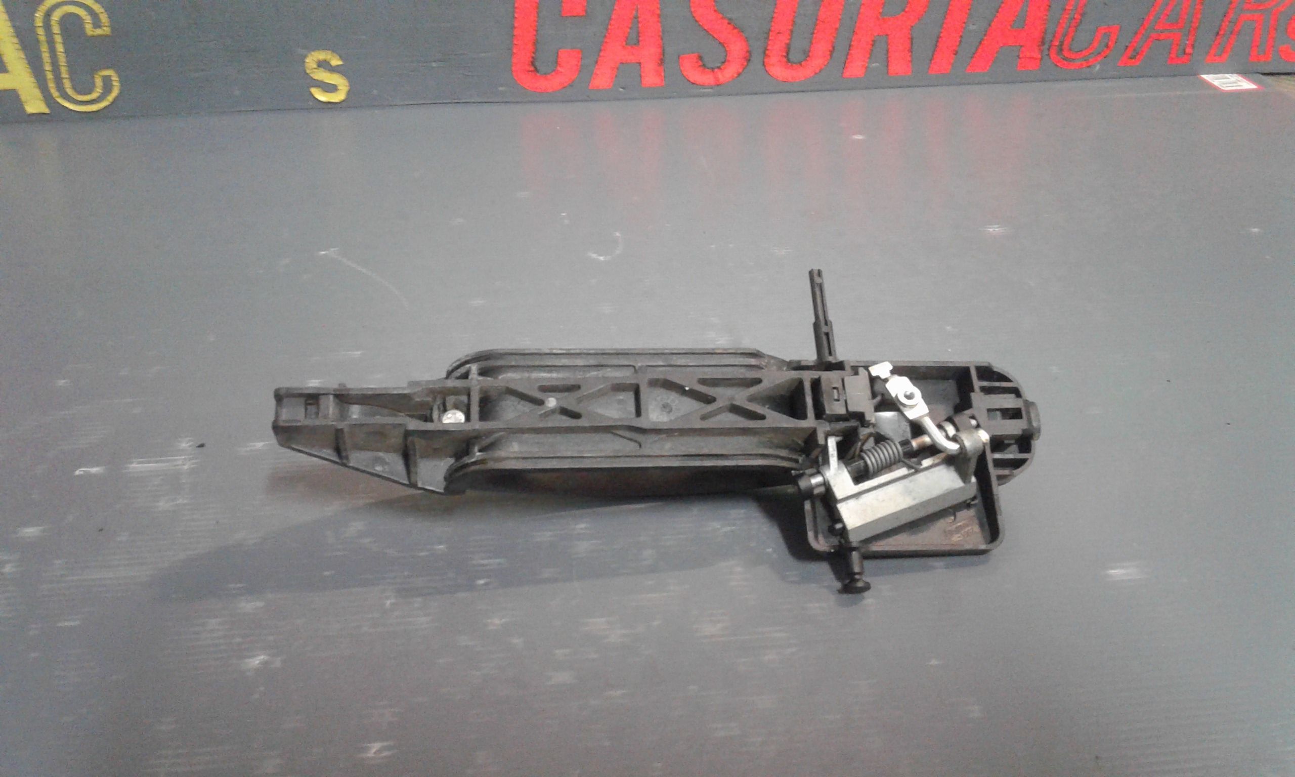 Maniglia esterna Posteriore Sinistra FORD Fiesta 5 Serie