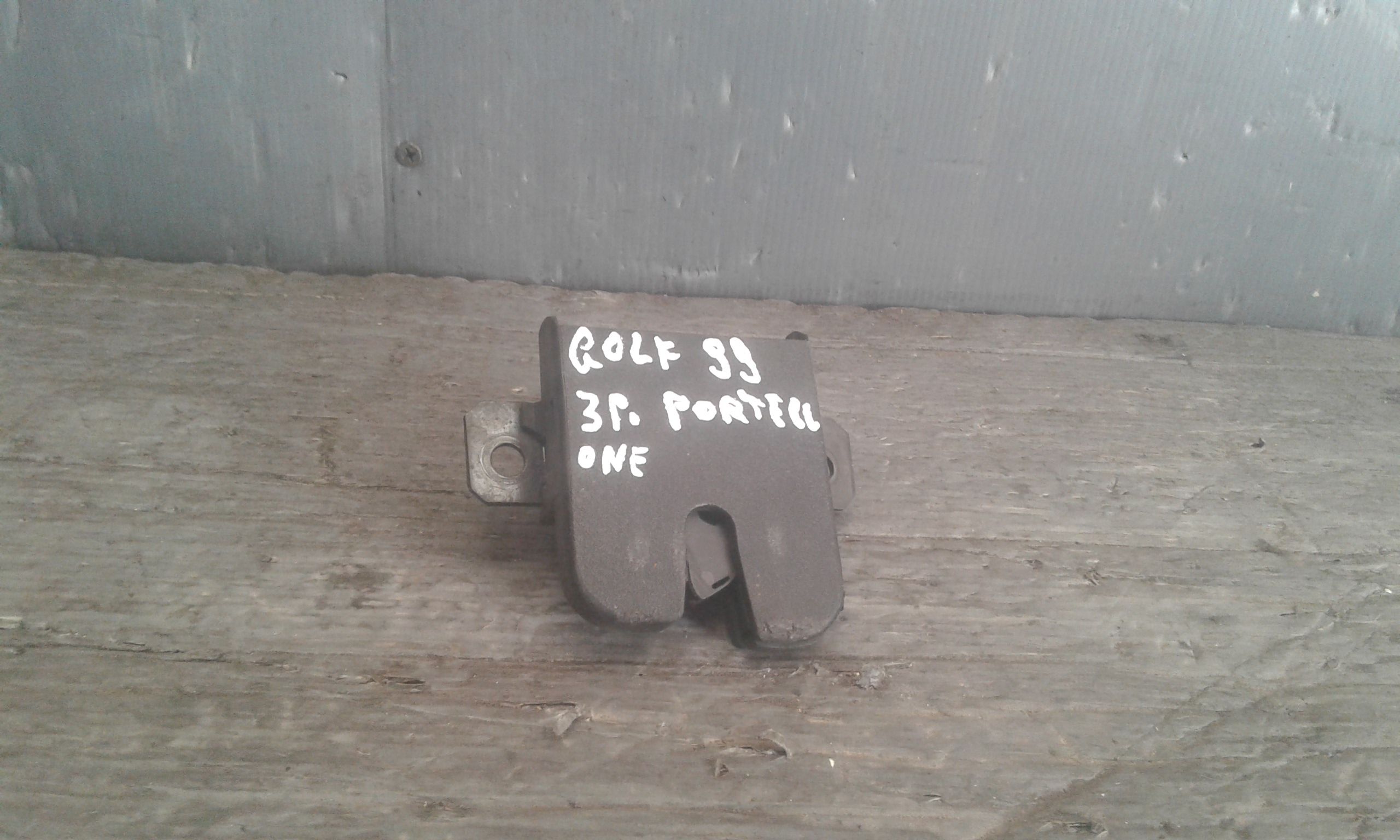 Serratura Cofano Posteriore VOLKSWAGEN Golf 4 Berlina