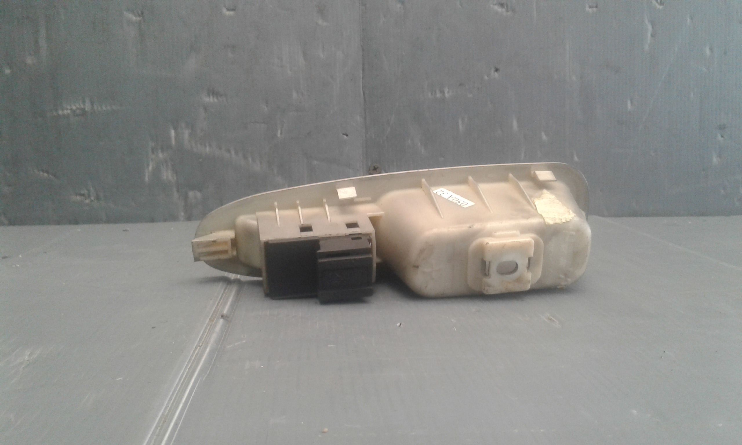 Pulsantiera Posteriore Sinistra DR 1 1 Serie