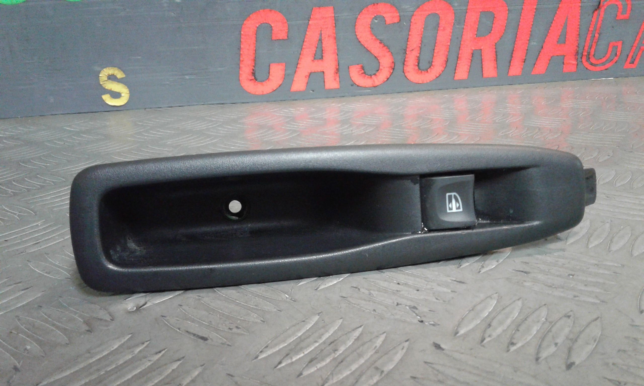 Pulsantiera Posteriore Sinistra RENAULT Captur Serie