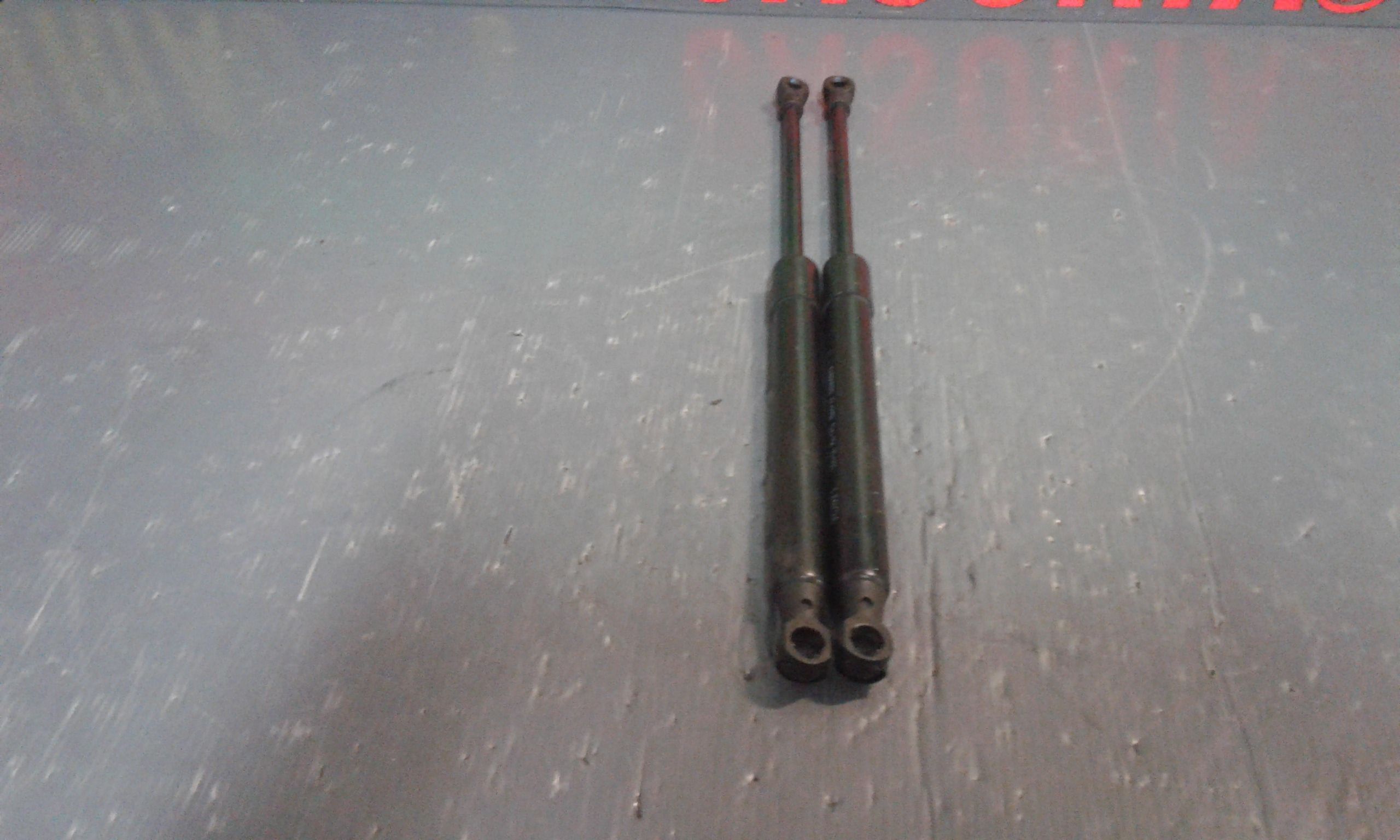 Pistoncini cofano ant FIAT 500 L 1  Serie