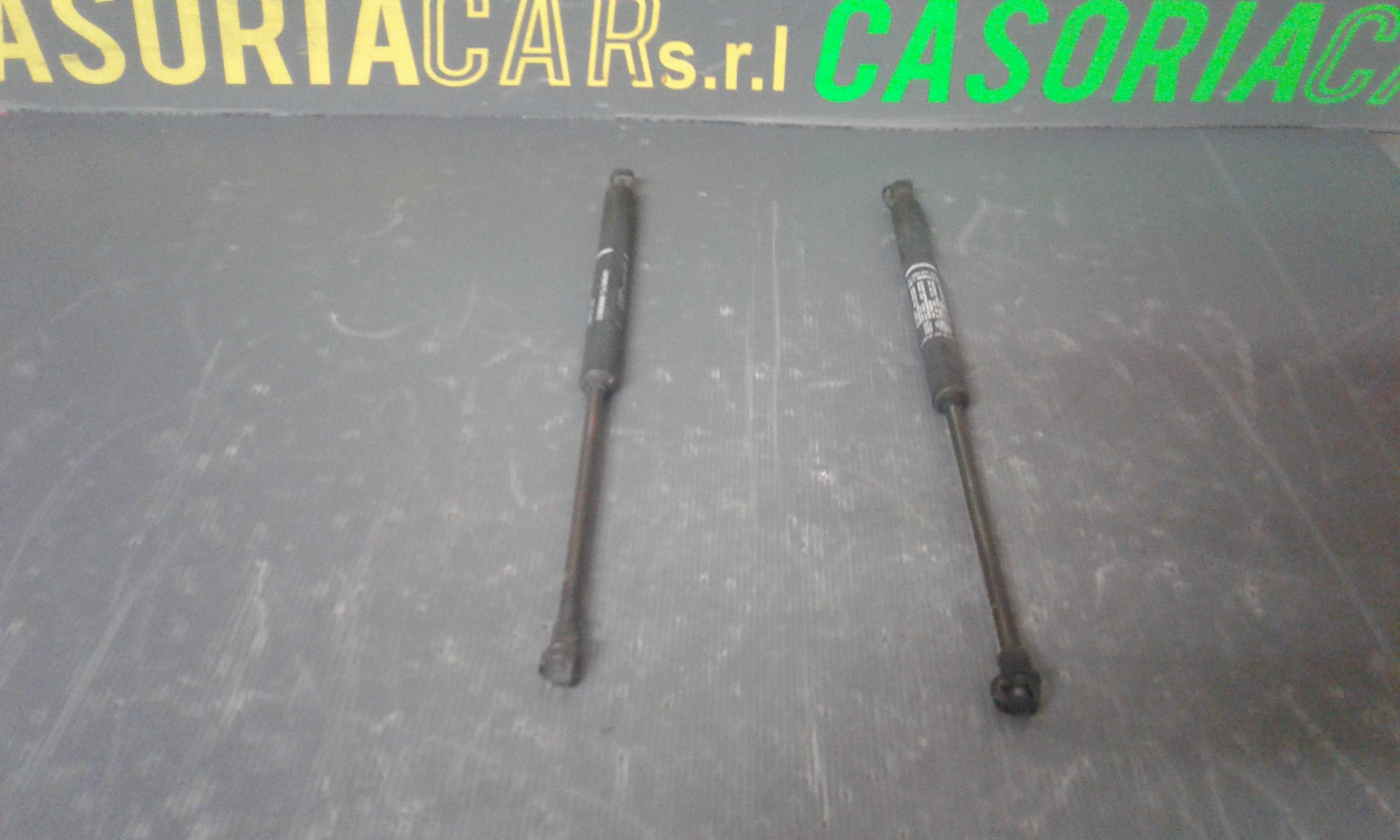 Pistoncini cofano ant LANCIA Thesis 1 Serie